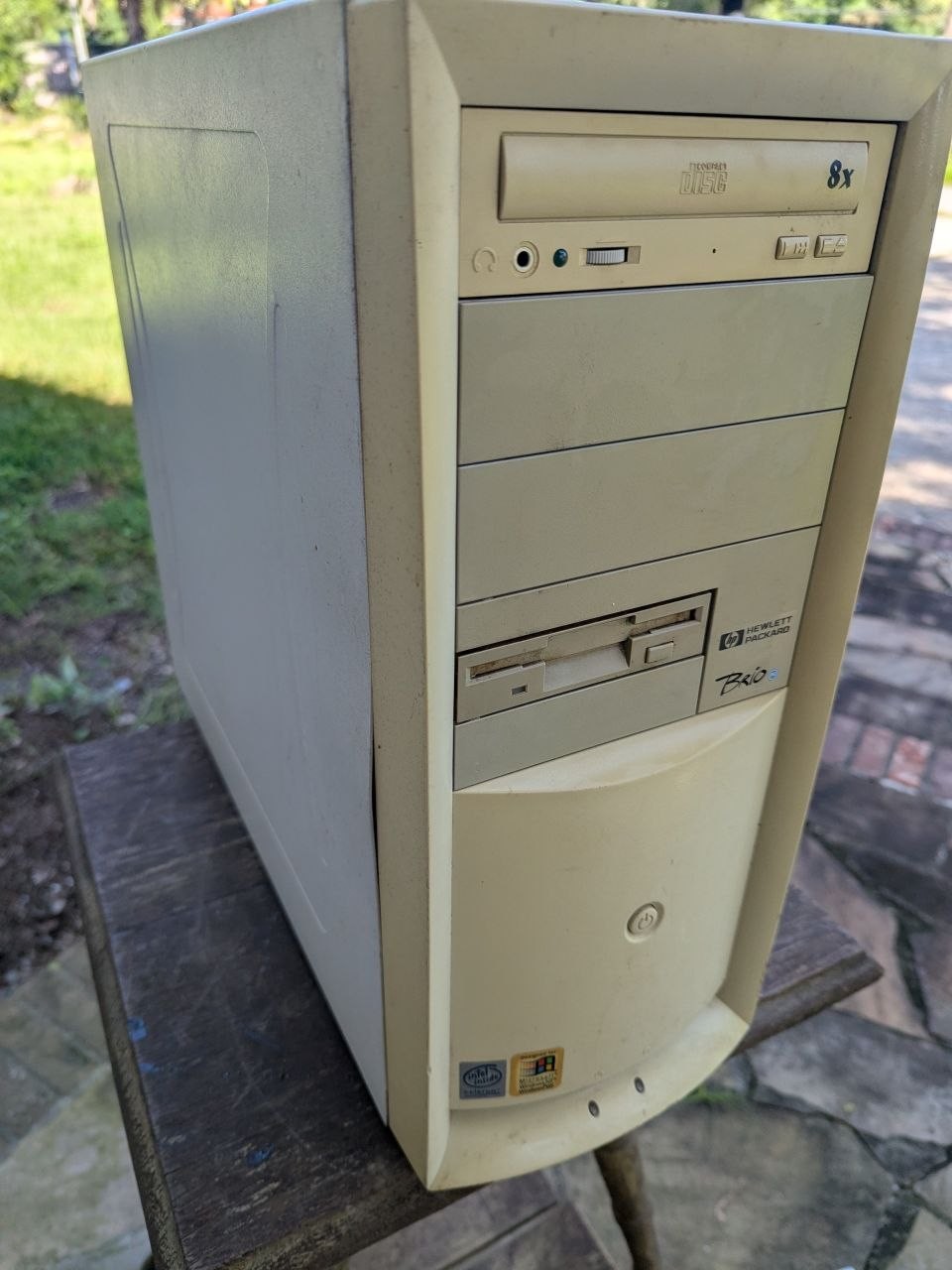 HP Brio PC Tower Desktop Computer For Parts or Repair TC