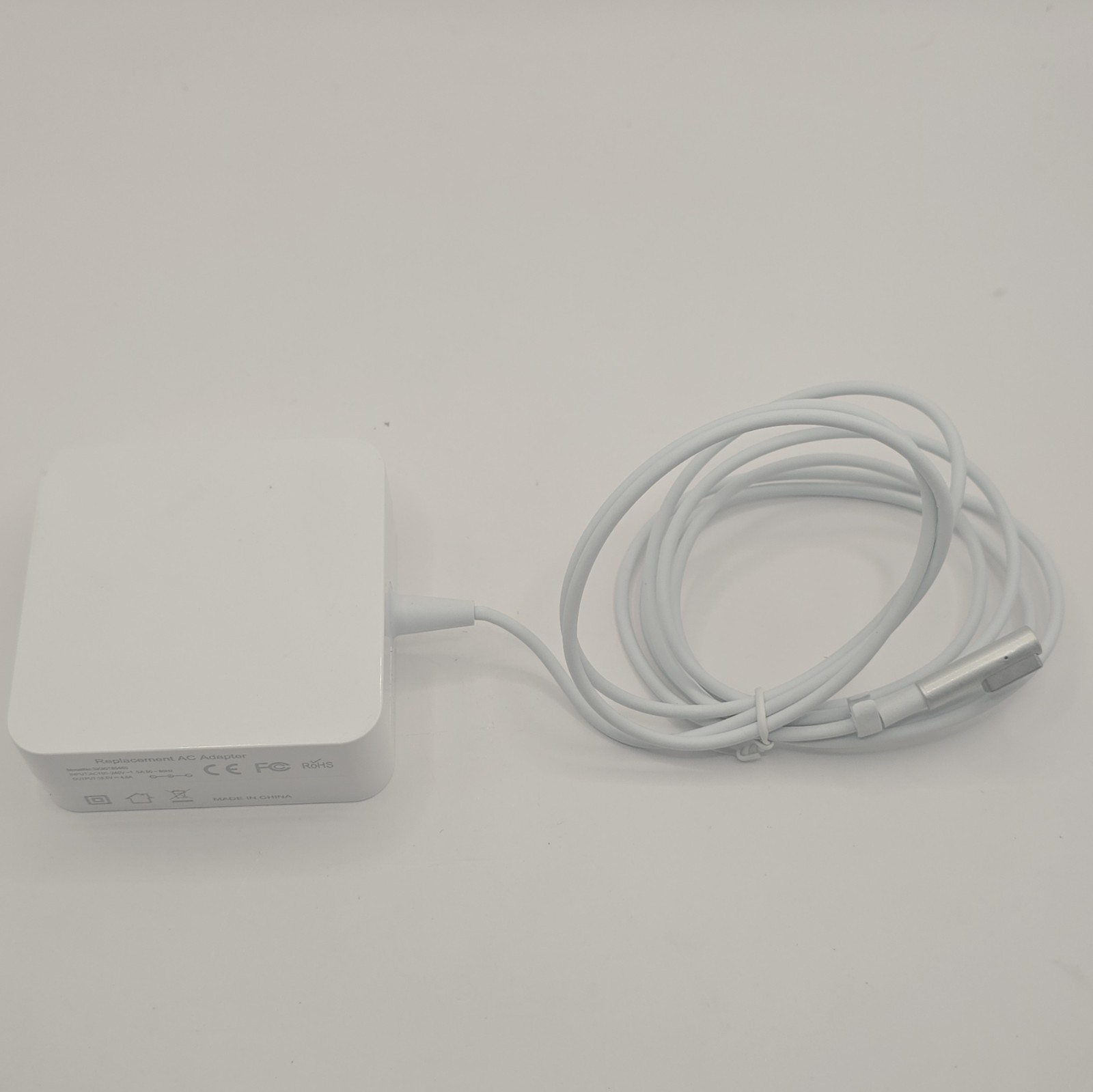 60W MagSafe 1 L-Tip Replacement Charger for MacBook Pro 13 Open Box