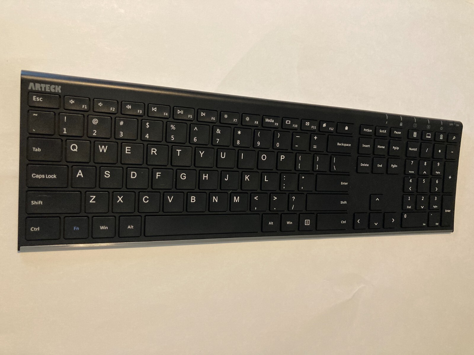 Arteck HW192 Universal Slim Stainless Steel Wireless Keyboard missing dongle