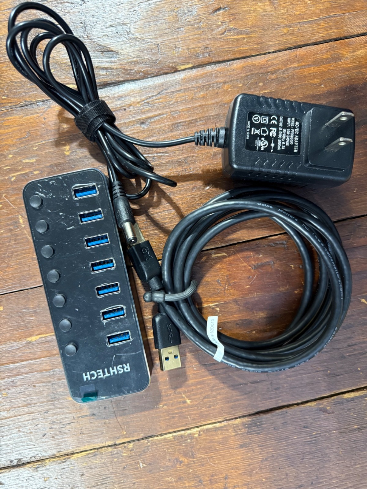 RSHTECH Powered USB Hub 7 Port USB 3.0 Data Port Hub Expander Aluminum