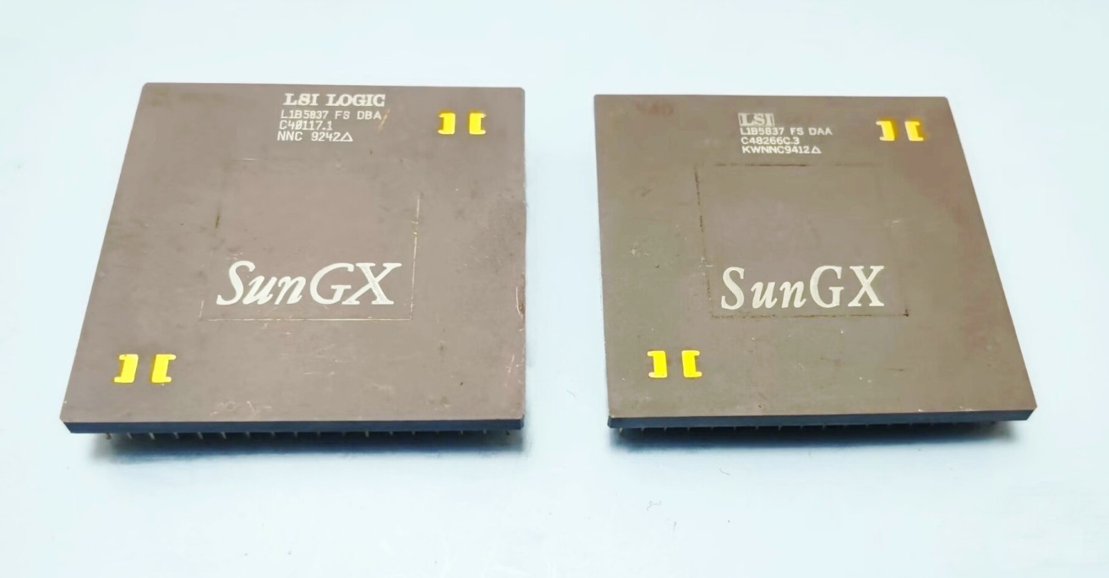 2PCS Sun GX ceramic gold-plated antique CPUs with high commemorative value.
