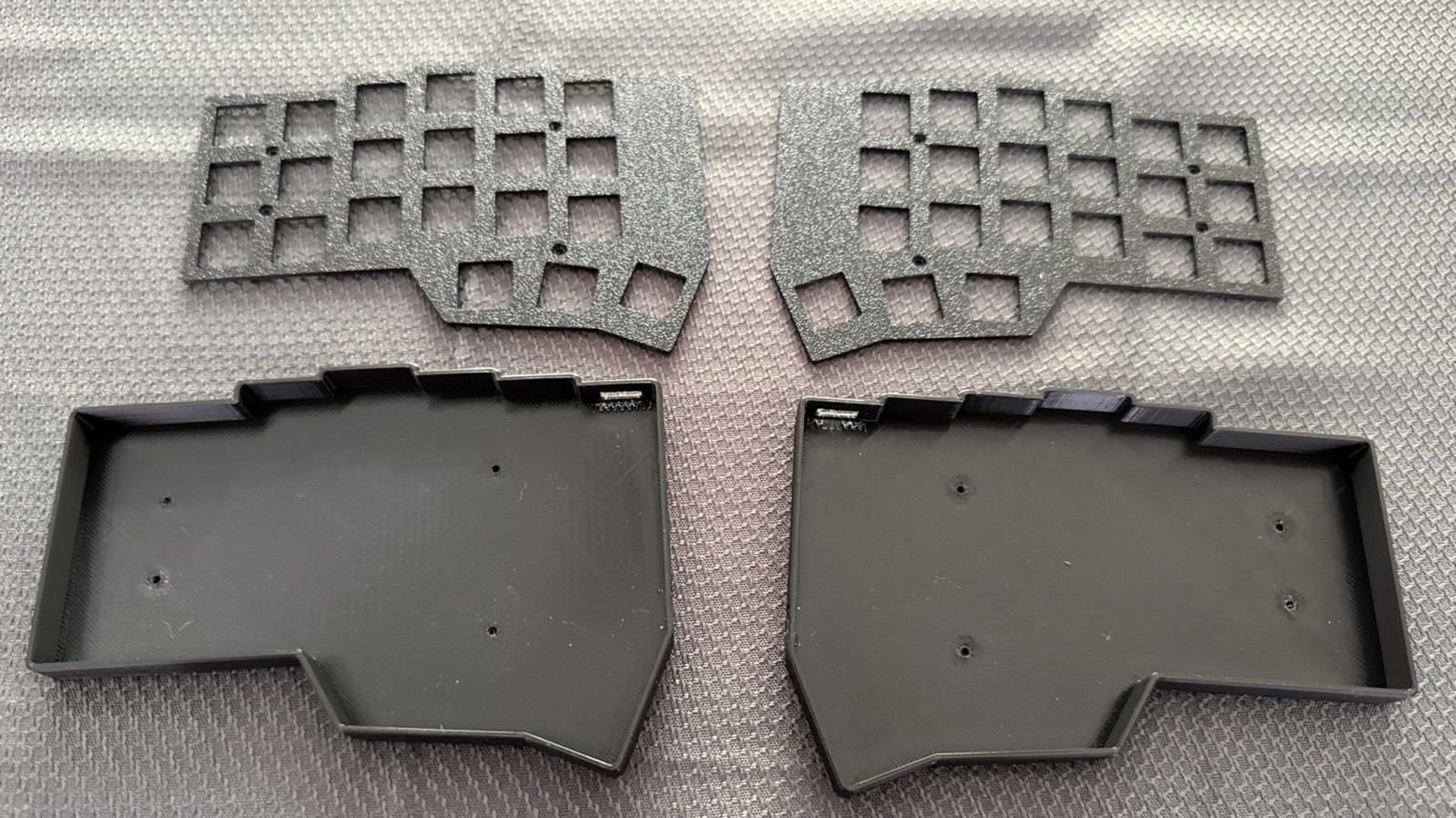 Corne Keyboard V4 - Choc / Low Profile - Rgb - hotswap - Bare Bones Kit - Purple