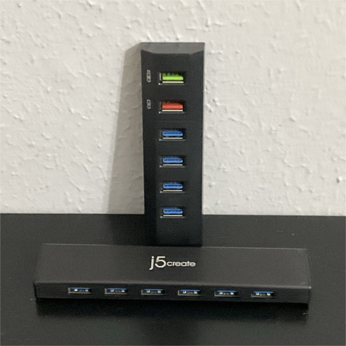 j5create USB 3.0 7-Port Powered Hub Box Black Powered Splitter