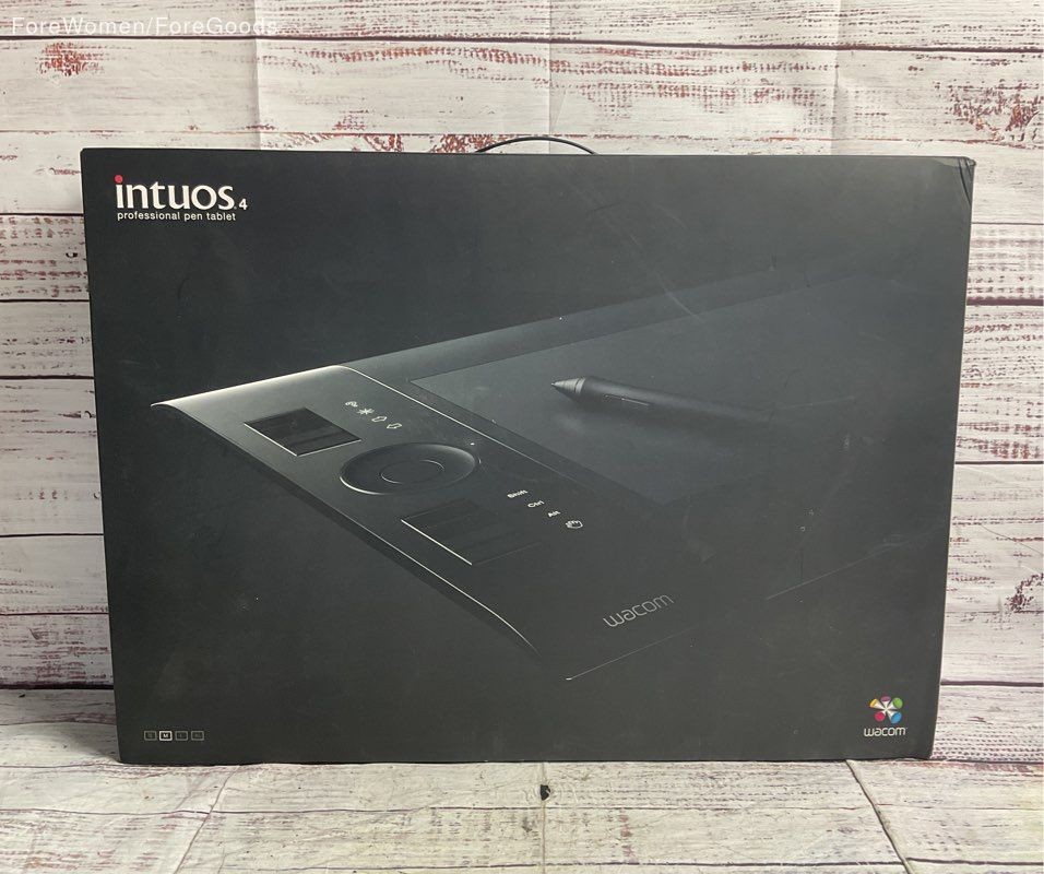 Wacom Intuos4 Medium Professional Pen Tablet Black