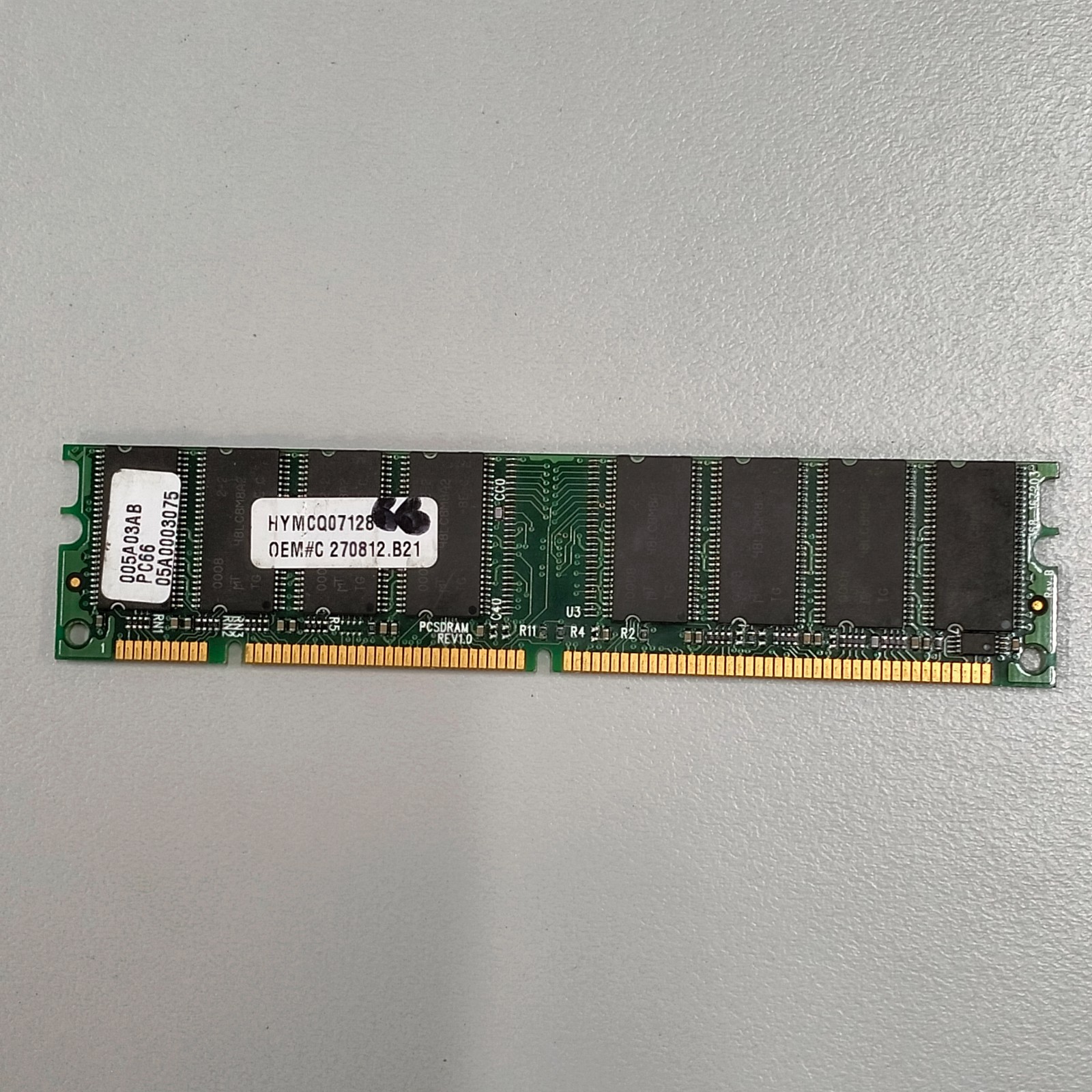 Micron 64MB PC66 66MHz SDRAM Unbuffered non-ECC 168-pin DIMM RAM 48LC8M8A2-8E