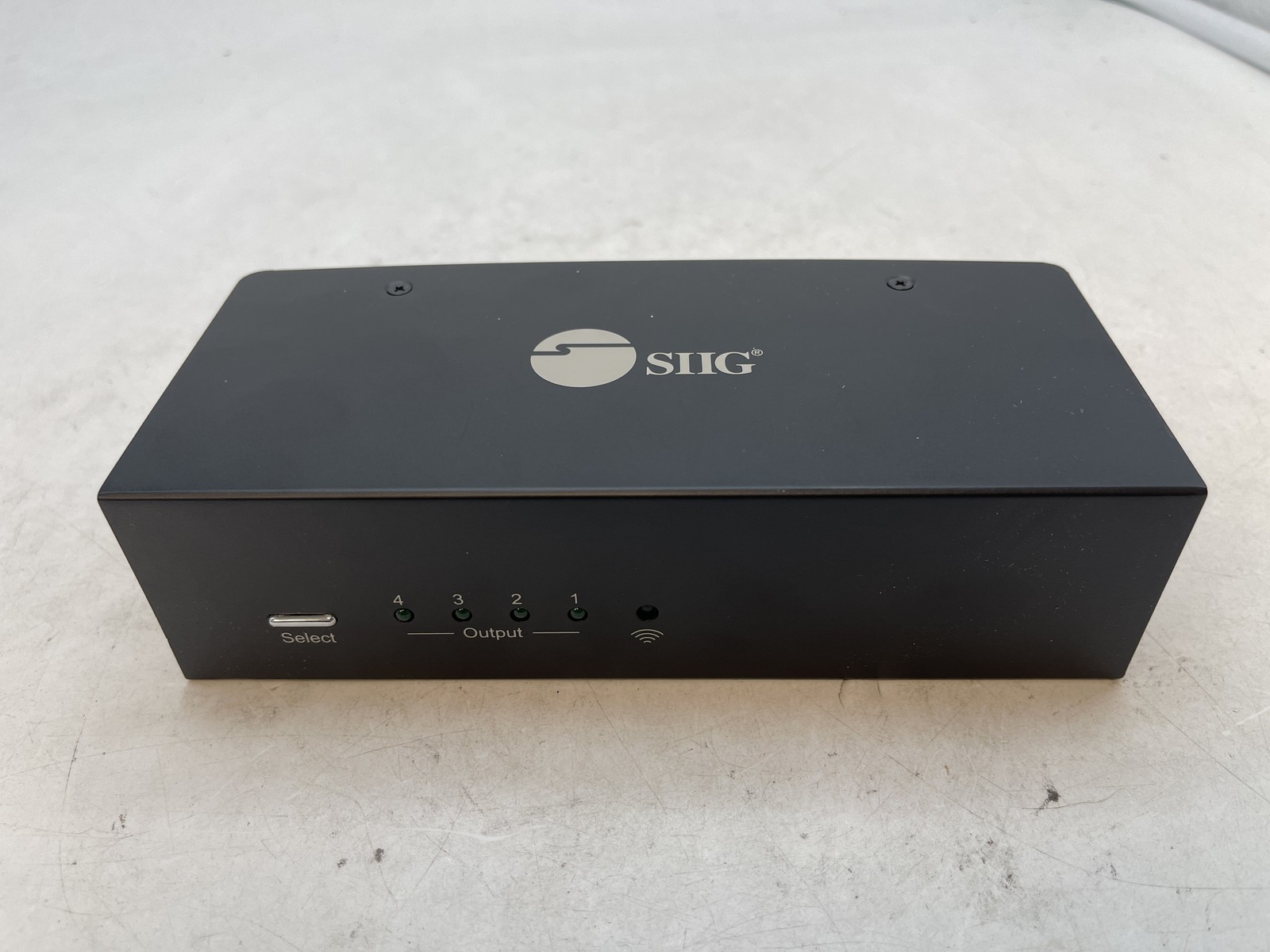 SIIG 4-Port HDMI KVM Switch with USB 2.0 & Audio (Model CE-KV0812-S1) - Free S/H