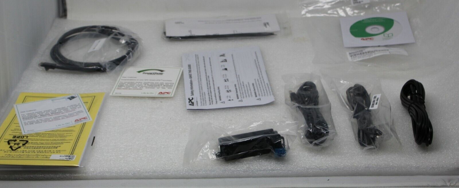 NEW APC  LITKit DOM SMT2200RM2UC/3000RM2UC  Cables Manual PowerChute CD  OL2412B