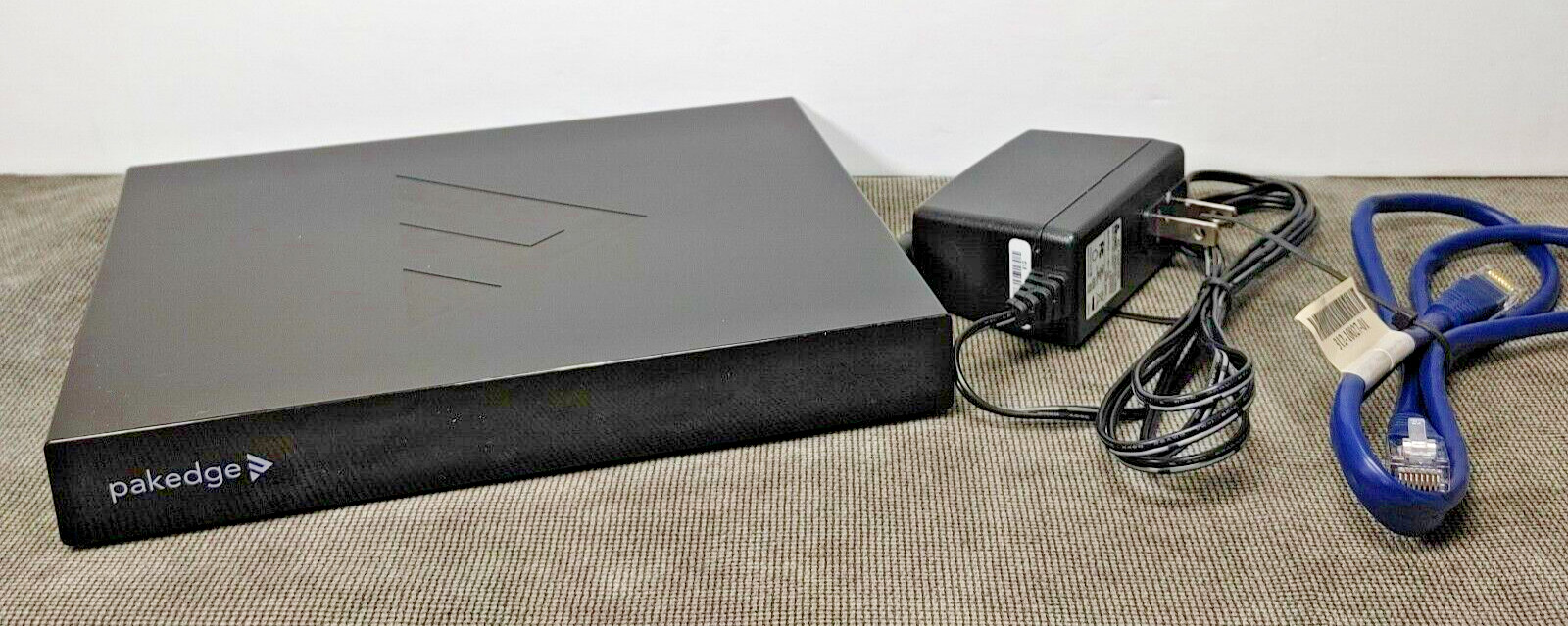 PakEdge WR-1 Dual Band Wireless Router 802.11ac