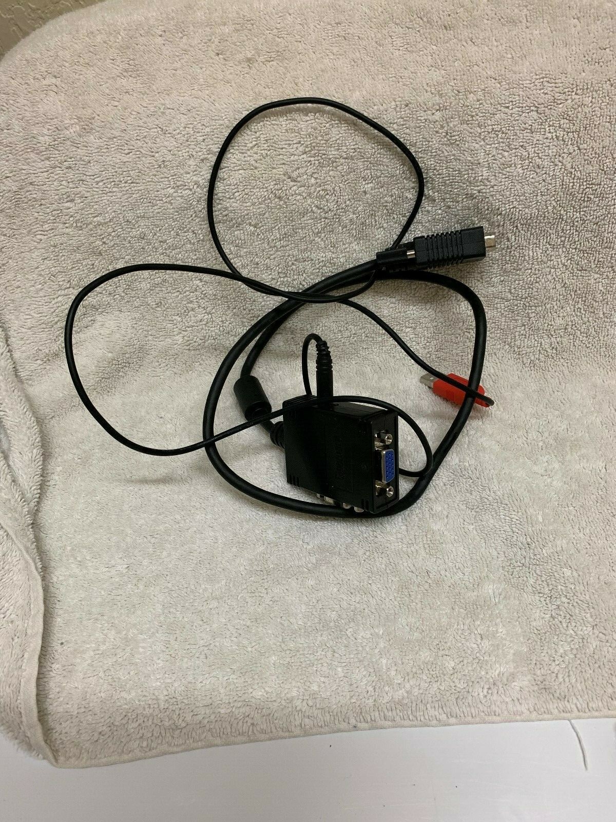 Gigaware 2-Port USB Powered VGA Video Splitter 26-1264 PC Mac