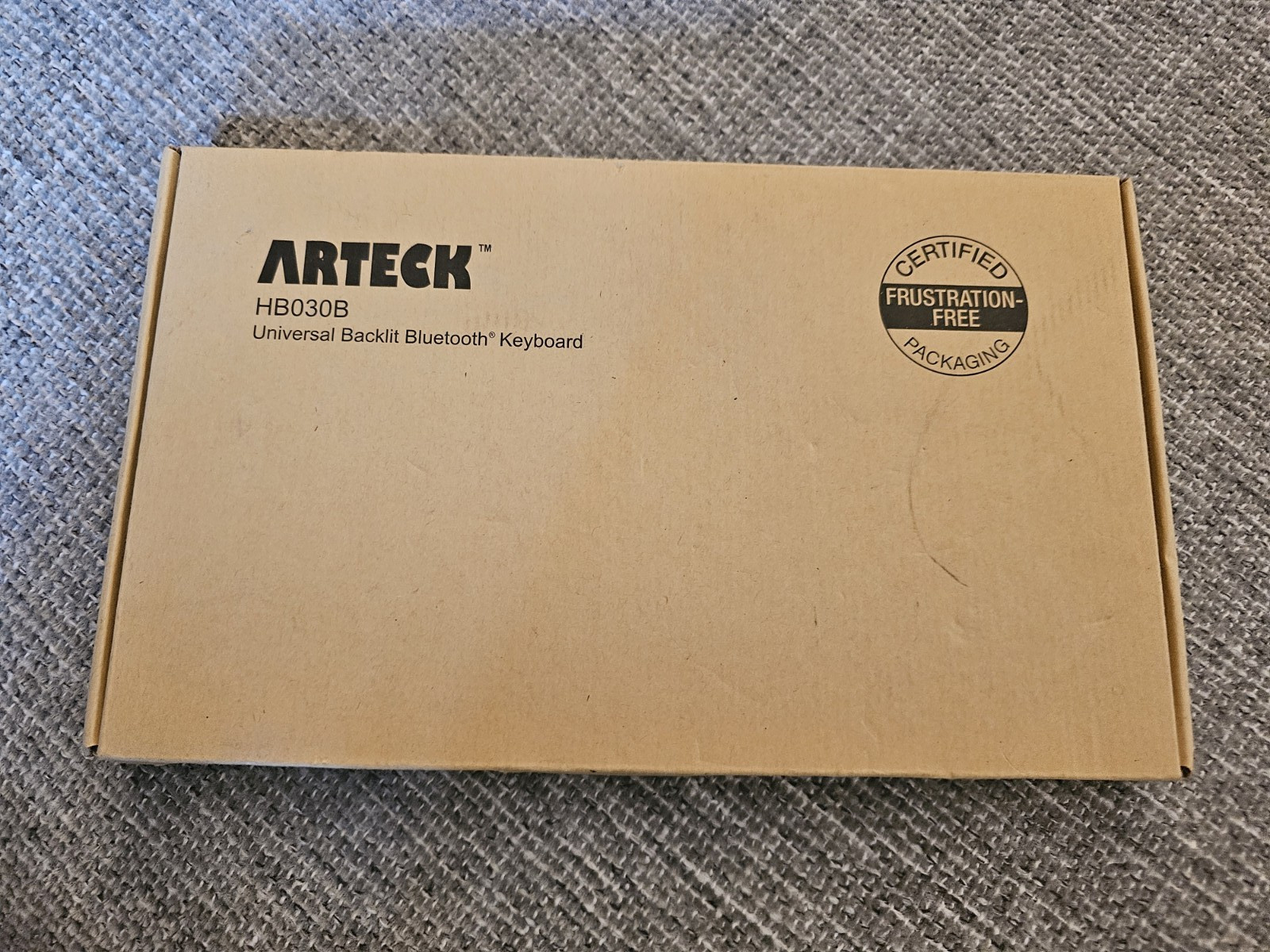 Arteck HB030B Universal Slim Portable Wireless 3.0 7-Color Backlit Keyboard -NEW