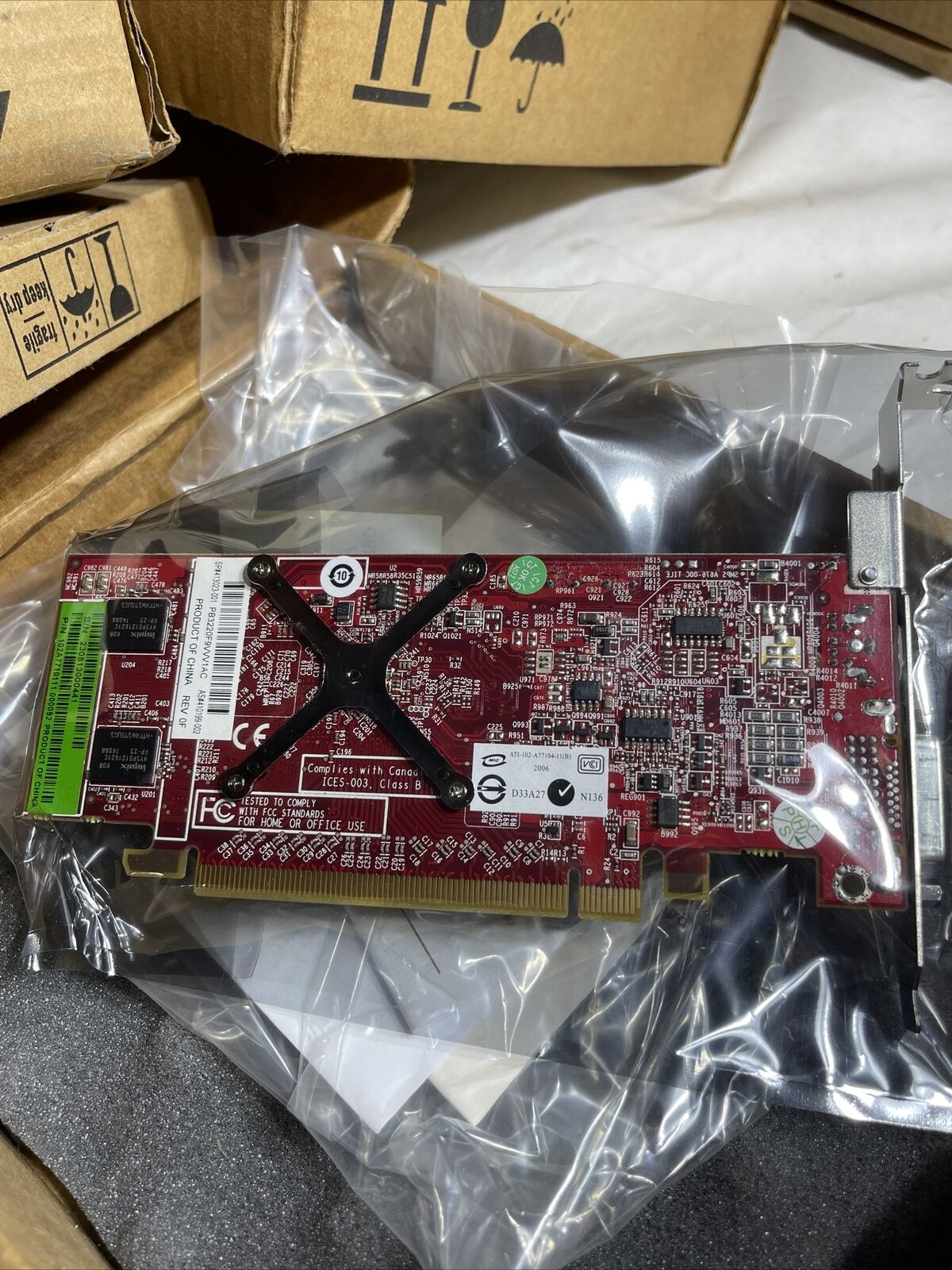 Genuine HP ATI Radeon X1300 DMS-59 256MB PCI Video Card