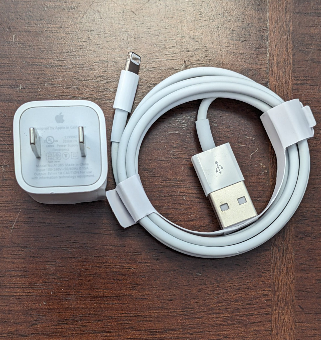 NEW Original Apple iPhone 5W USB Power Adapter Wall Charger & Lightning Cable