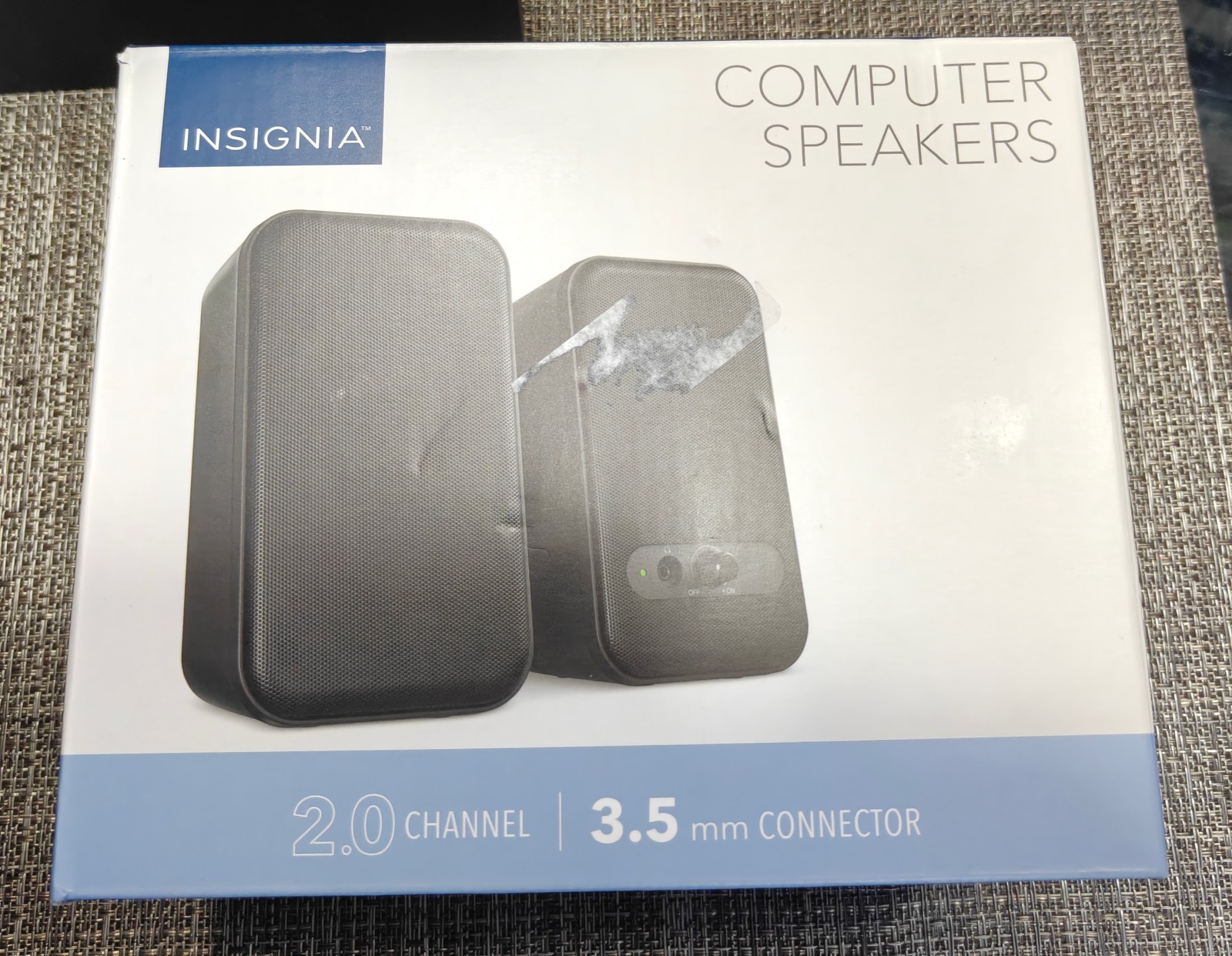 Insignia NS-CSG2B6 2.0 Computer Speakers 3.5mm USB Powered Black NEW