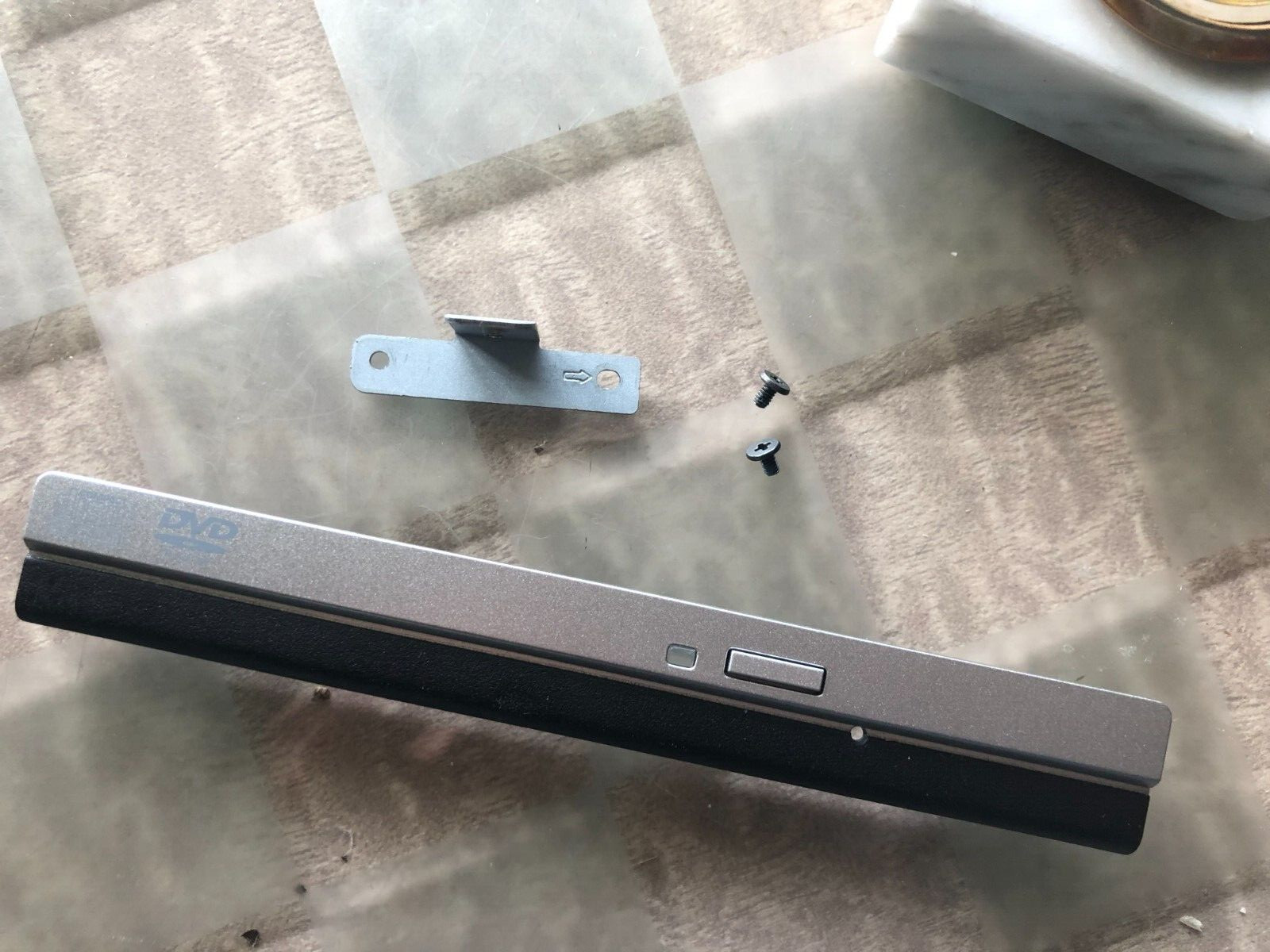 ORIGINAL DELL VOSTRO A860 DVD Drive Bezel & Bracket