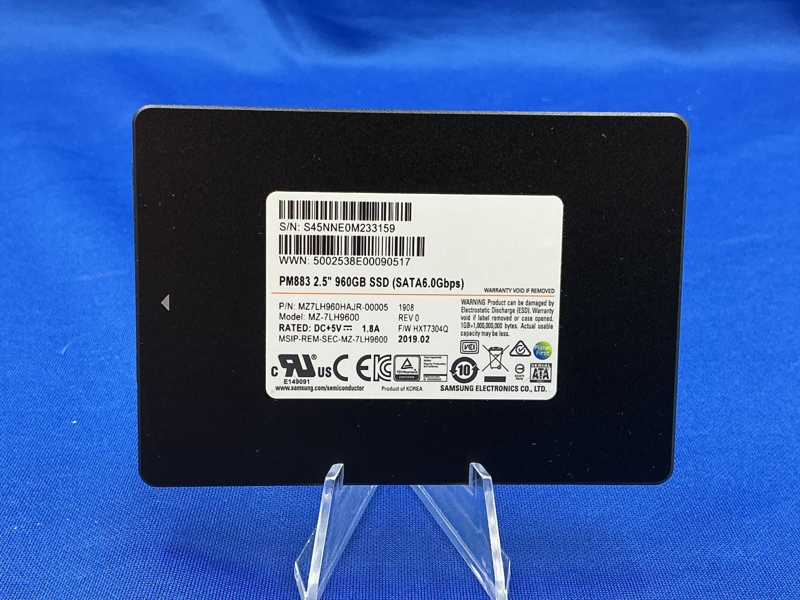 MZ-7LH9600 Samsung PM883 960GB SATA 6Gbps 2.5" Internal SSD MZ7LH960HAJR