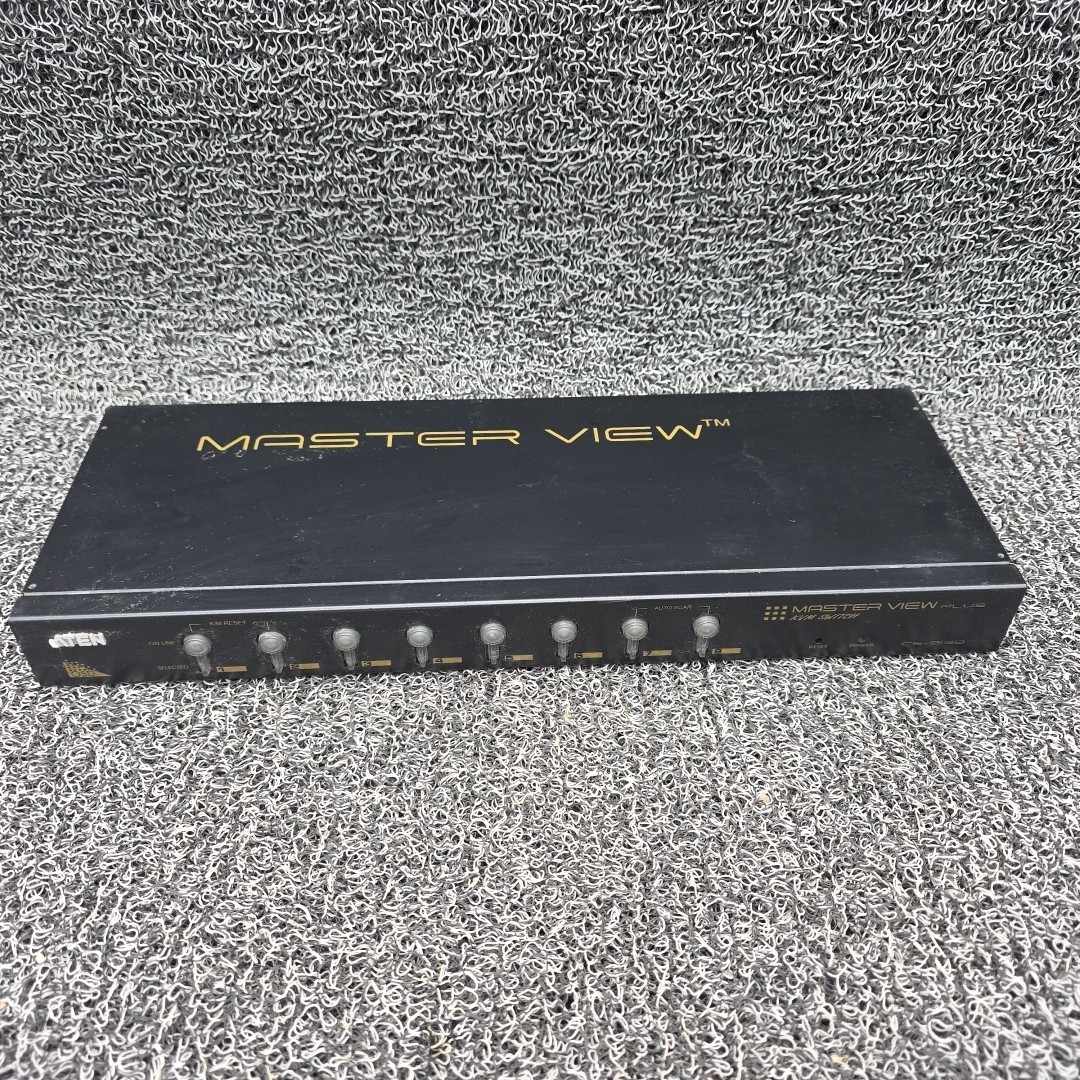 Aten CS9138 Master View Plus KVM Switch, 8-Port PS/2 (no power supply)