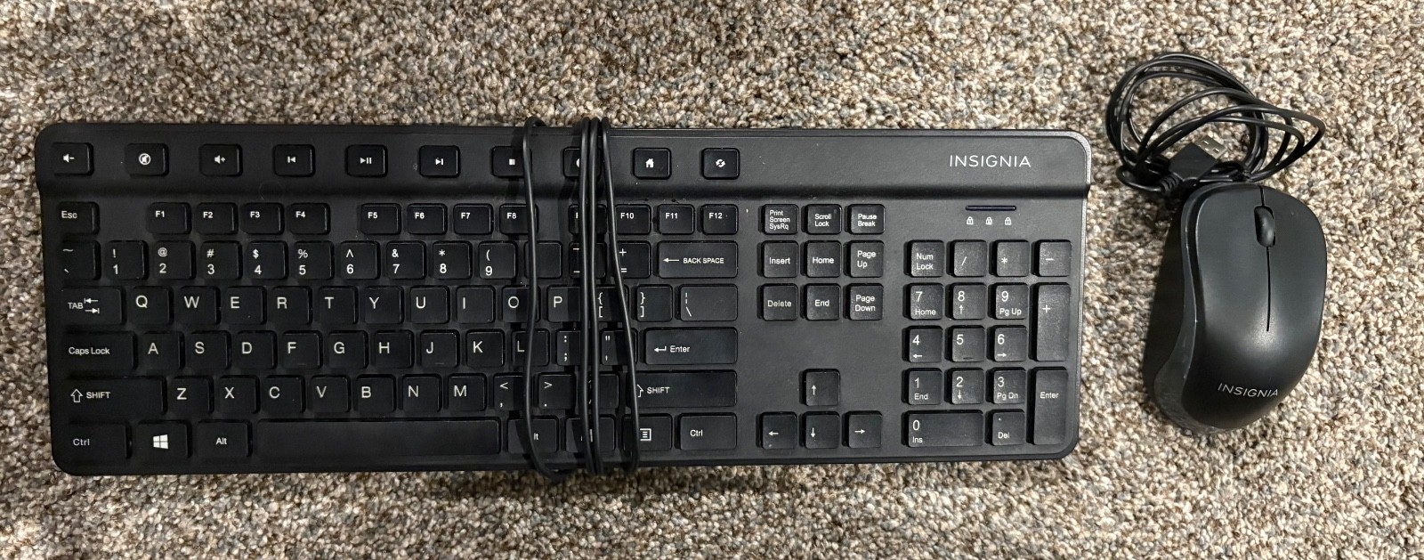 Insignia 18” Computer Keyboard and Mouse Set Wired USB