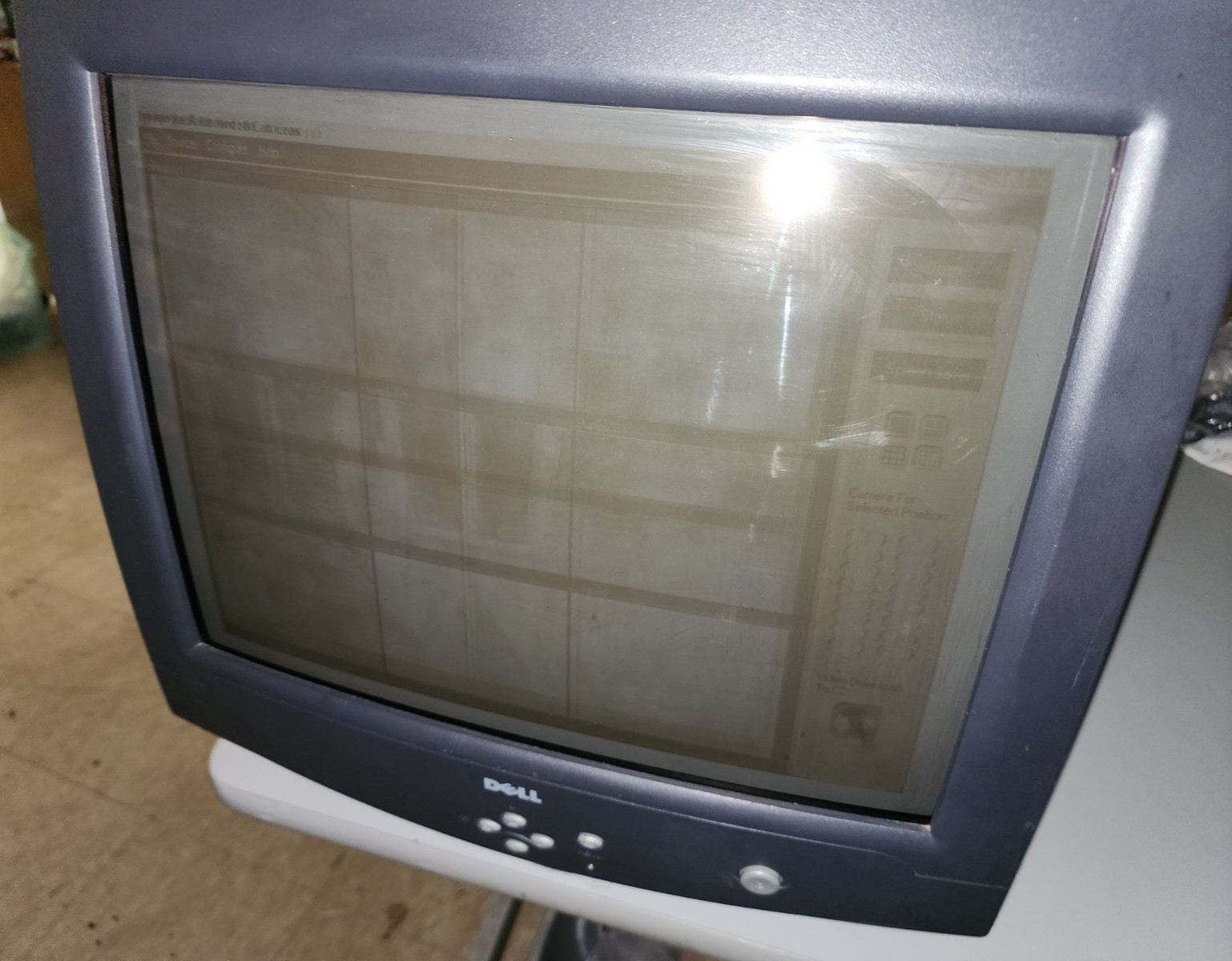 Vintage 2001 Dell E771P  17" 1024X768  CRT  Monitor VGA - screen burn (TESTED)