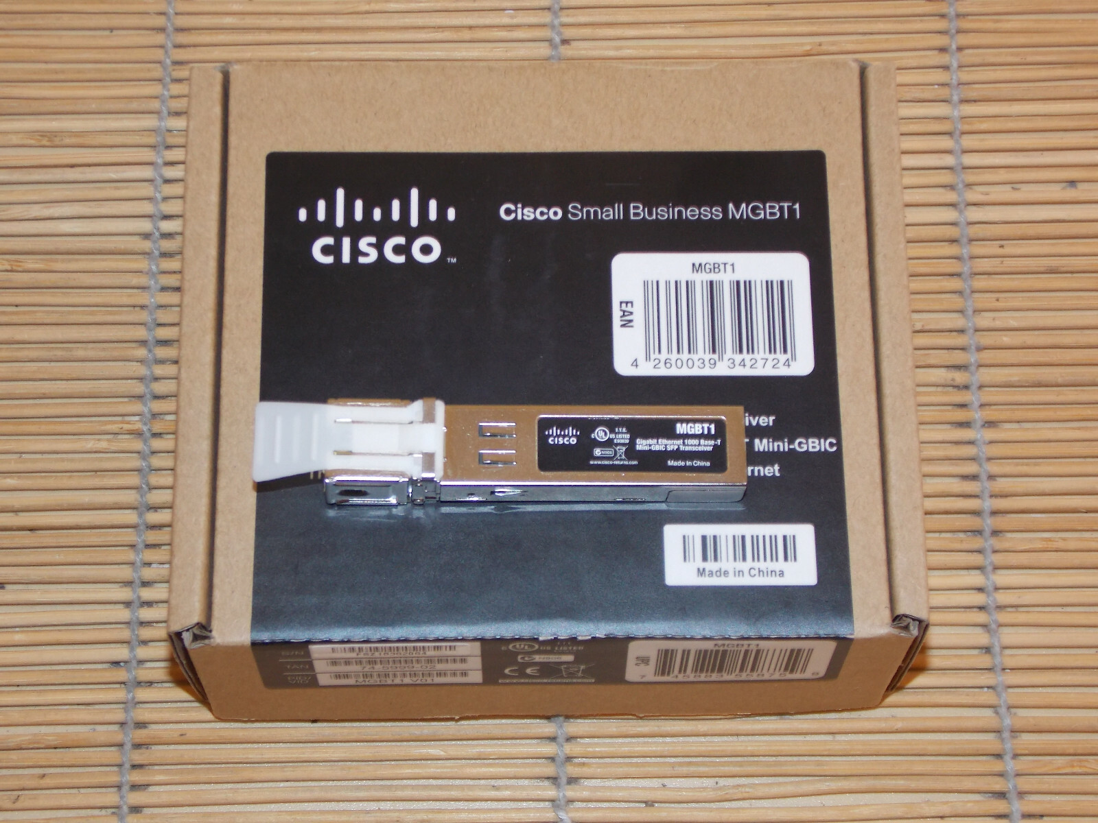 NEW ORIGINAL BOX Cisco Linksys MGBT1 1000BASE-T SFP transceiver NEW in BOX ORIGINAL BOX