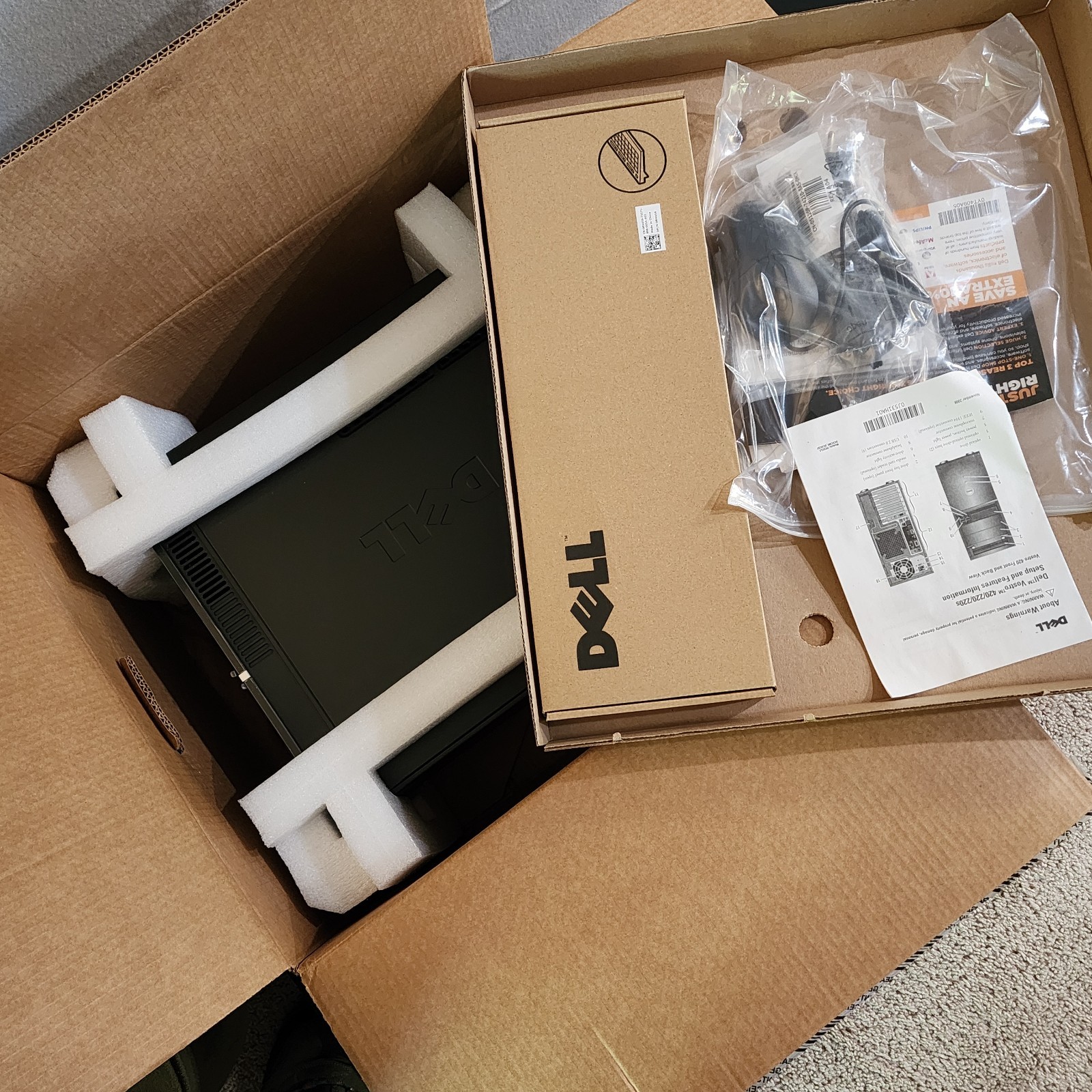 Dell Vostro 220 Tower Desktop Bundle, Core2 Duo, Windows Vista - New in Box