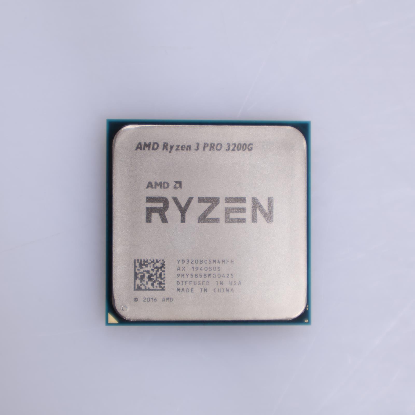 AMD Ryzen 3 Pro 3200G 4-Core 3.6GHz CPU