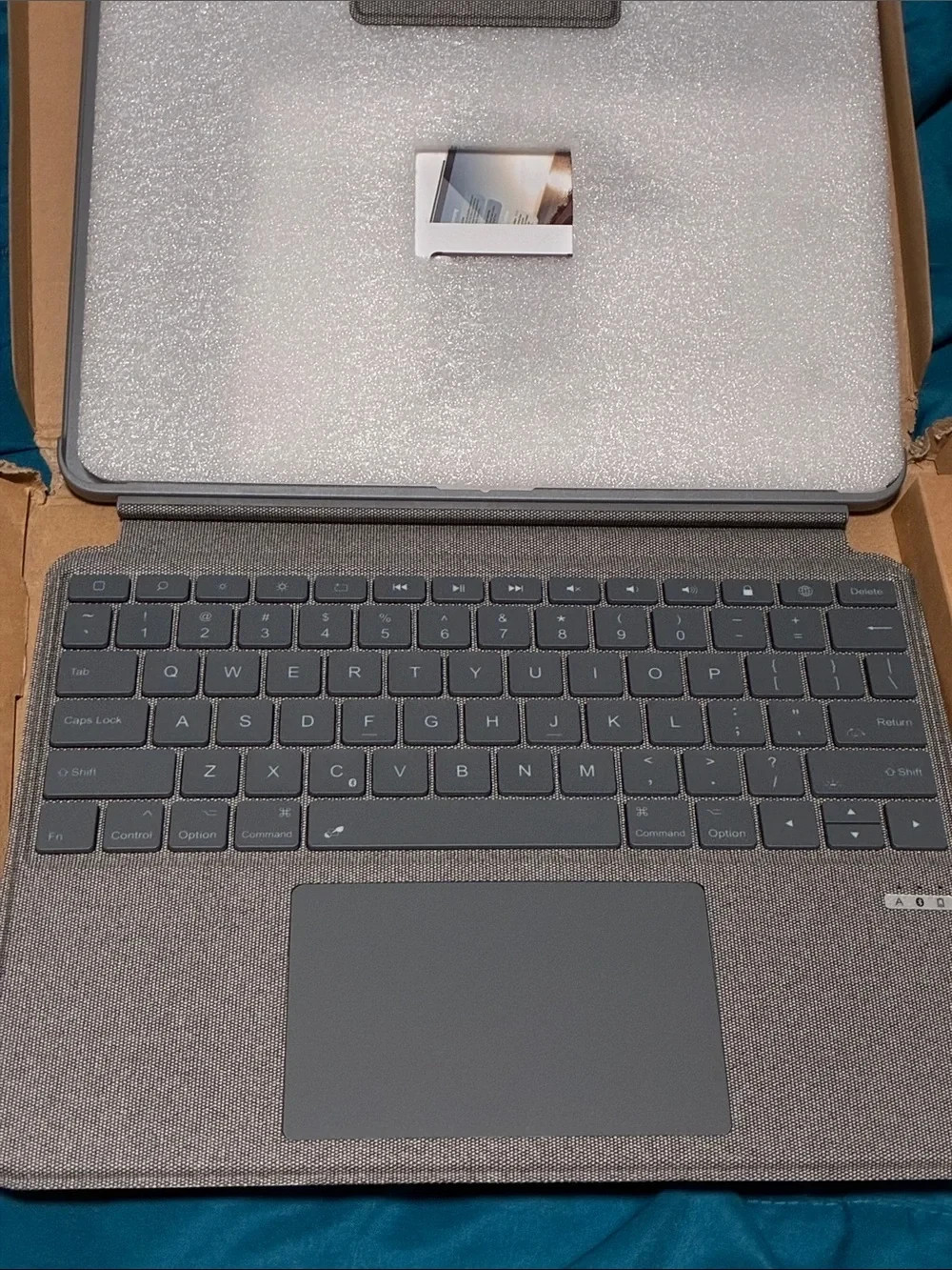 CHESONA iPad Pro 12.9 Air 13" Keyboard Case Detachable Magnetic Trackpad Backlit