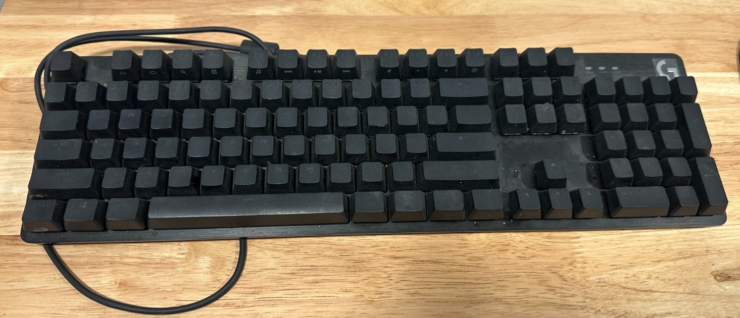 Logitech G413 SE Mechanical Gaming Keyboard Black English US - Tested Working