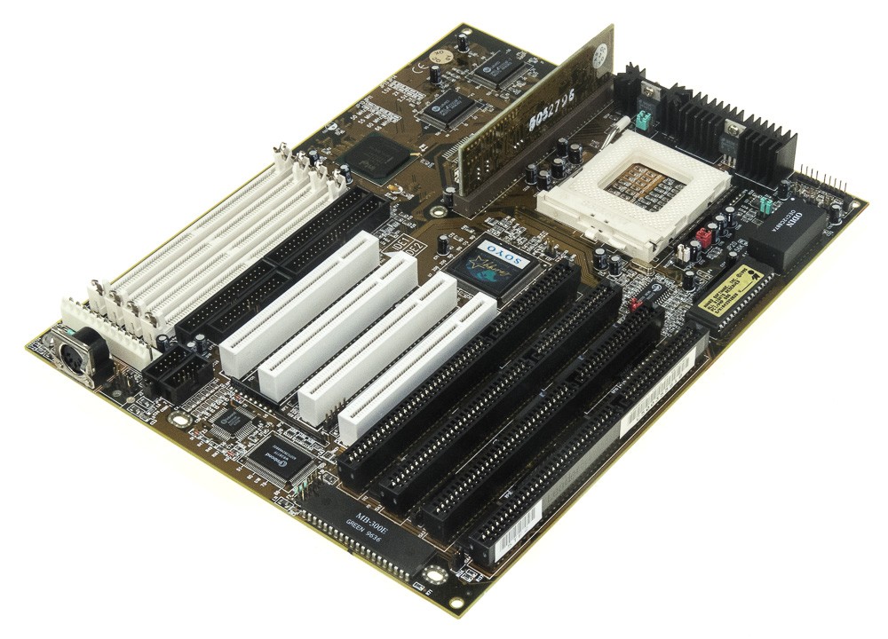 Motherboard SOYO SY-5TF2 SOCKET 7 EDO DRAM ISA PCI Baby-AT