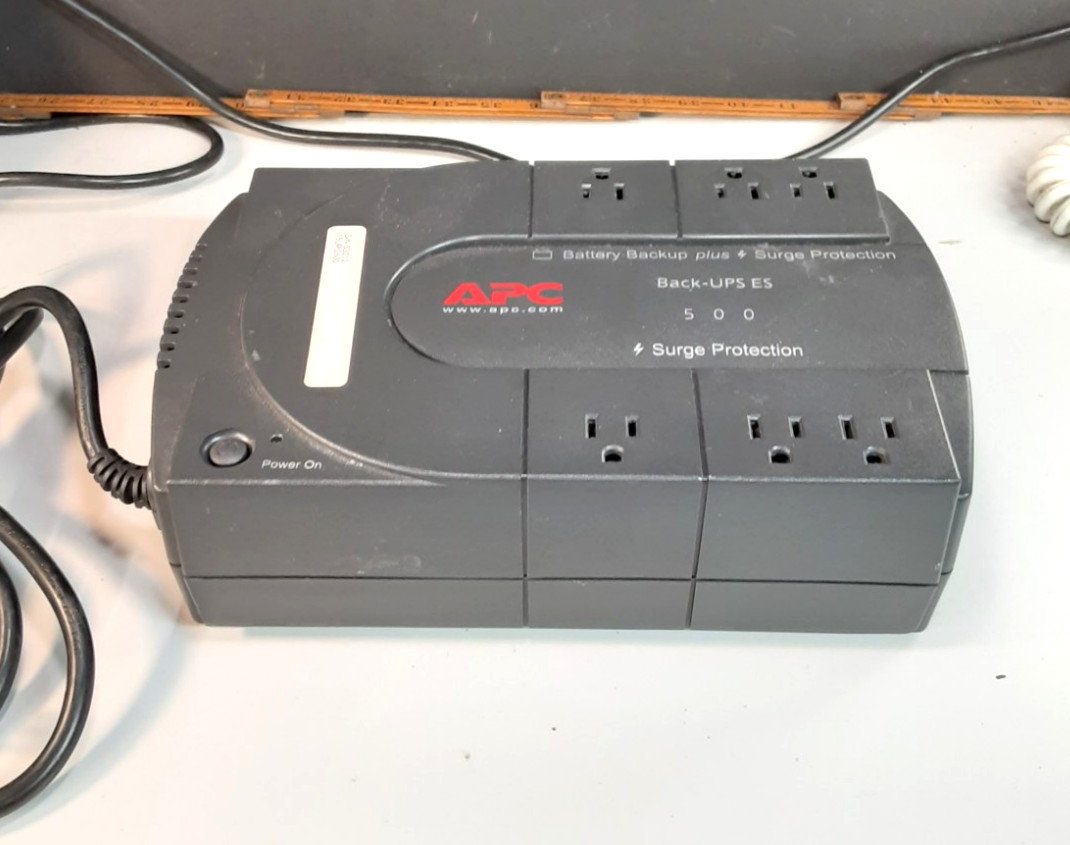 UPS Battery Backup: APC Back-UPS ES 500 - BE500U - tested - NO BATTERY