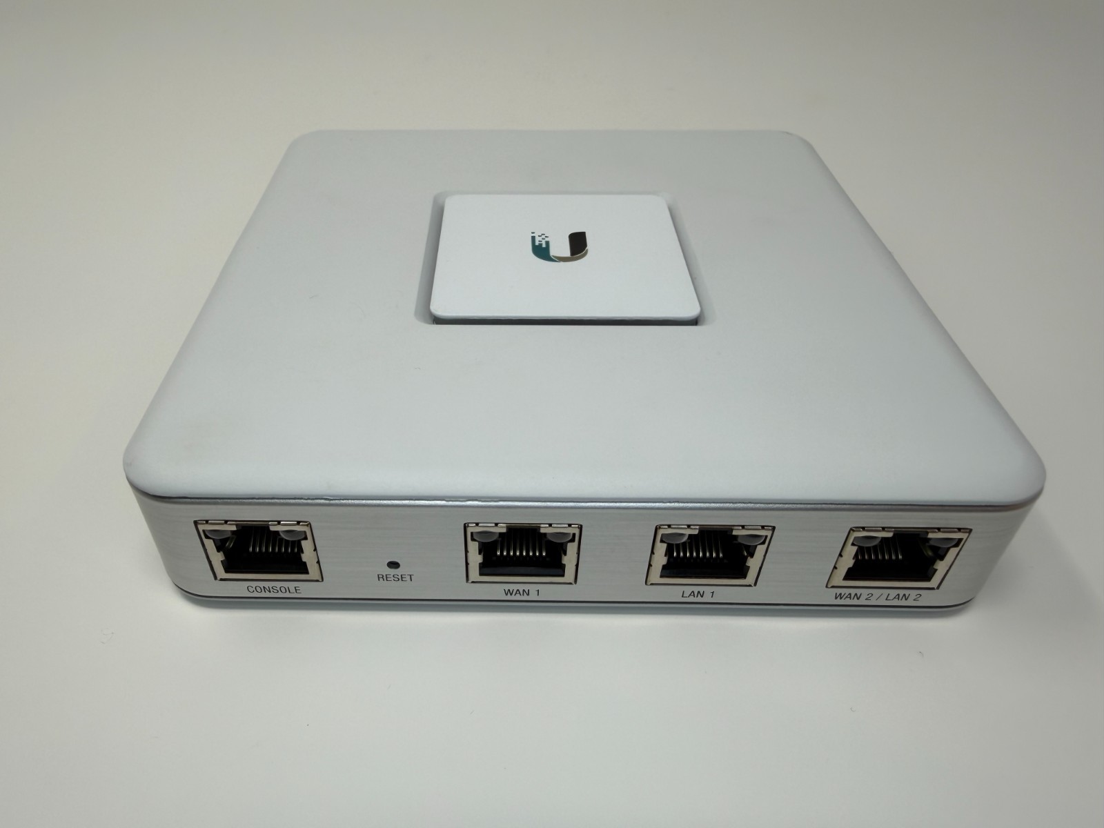 Ubiquiti Networks - UniFi Security Gateway (USG) - Model USG-3P (Bare Unit Only)