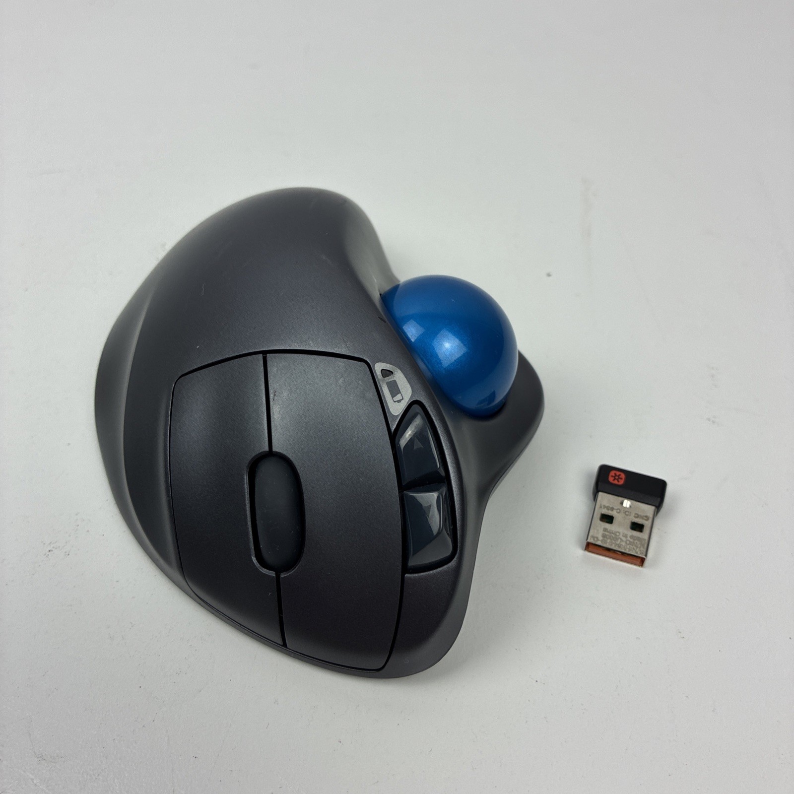 Logitech M570 Wireless Trackball Ergonomic Mouse Blue Ball w/USB Receiver Dongle