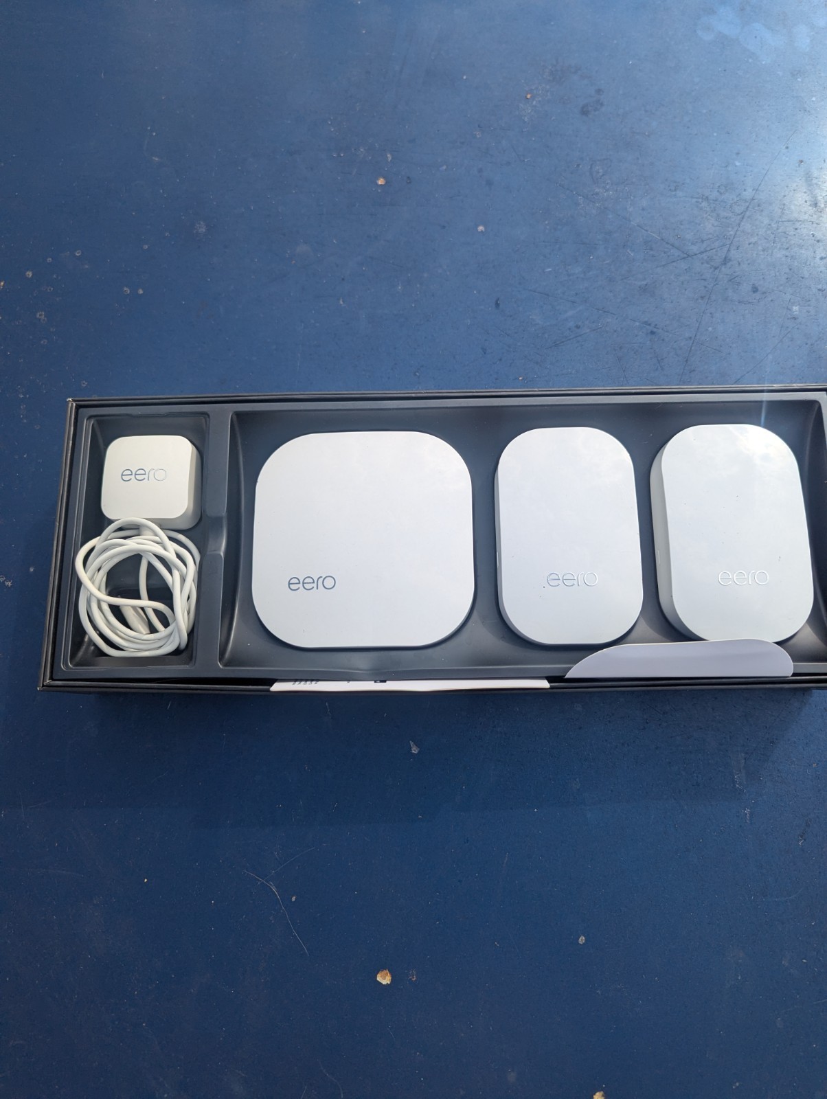 EUC EERO M010301 2nd Generation Home WiFi System 1 Pro + 2 Beacons