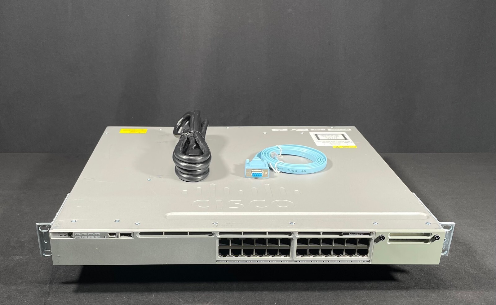 Cisco Catalyst 3850 WS-C3850-24T-E  24 Port Data IP Services Switch - Fast Ship