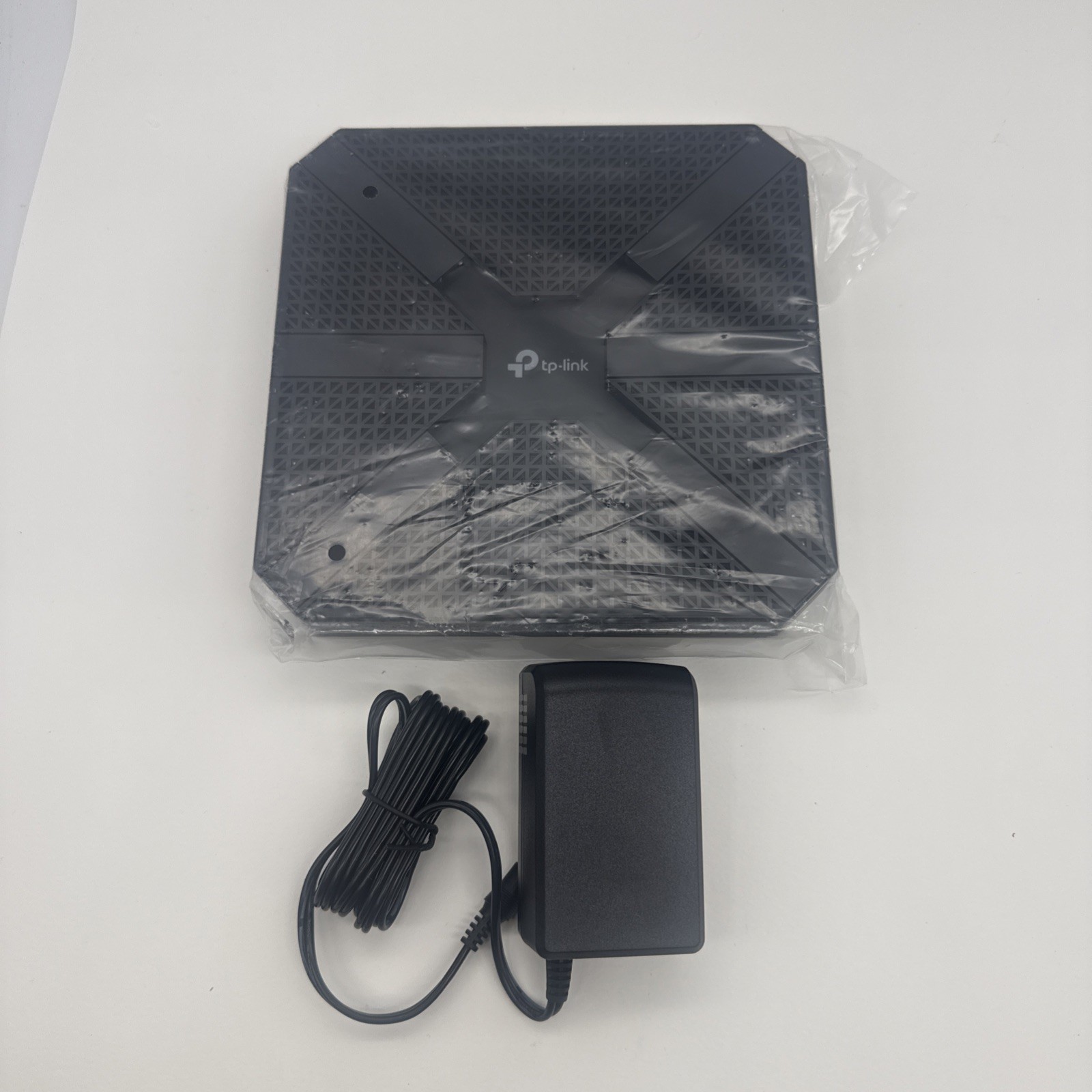TP-LINK Tri-Band 4 Port WiFi Router Ver 3.6 Archer A 20 AC4000 MU-MIMO 