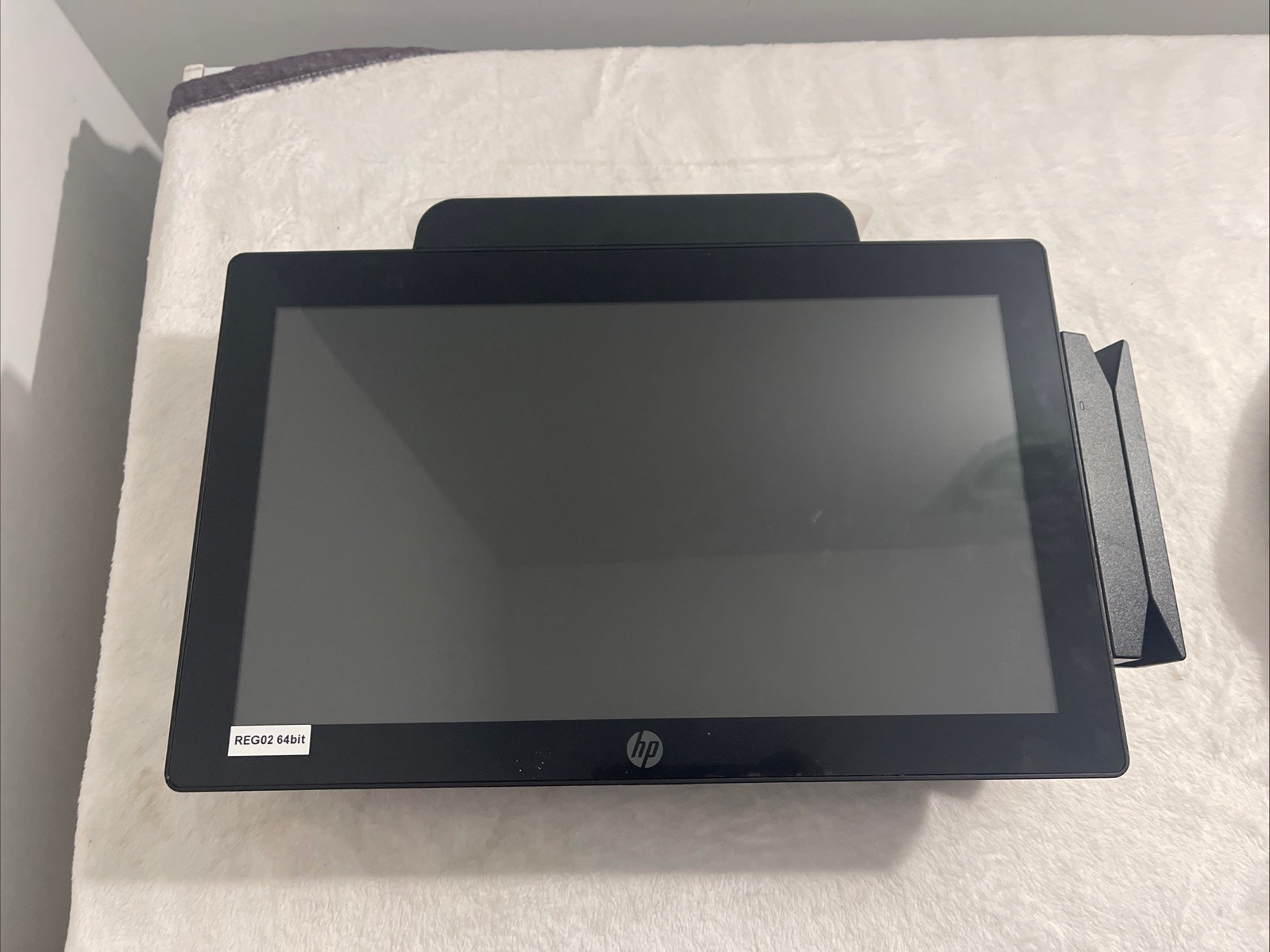 HP RP9 G1 Retail System 9015 TOUCHSCREEN POS WIFI NO DRIVE/OS/STAND w/ Card Read