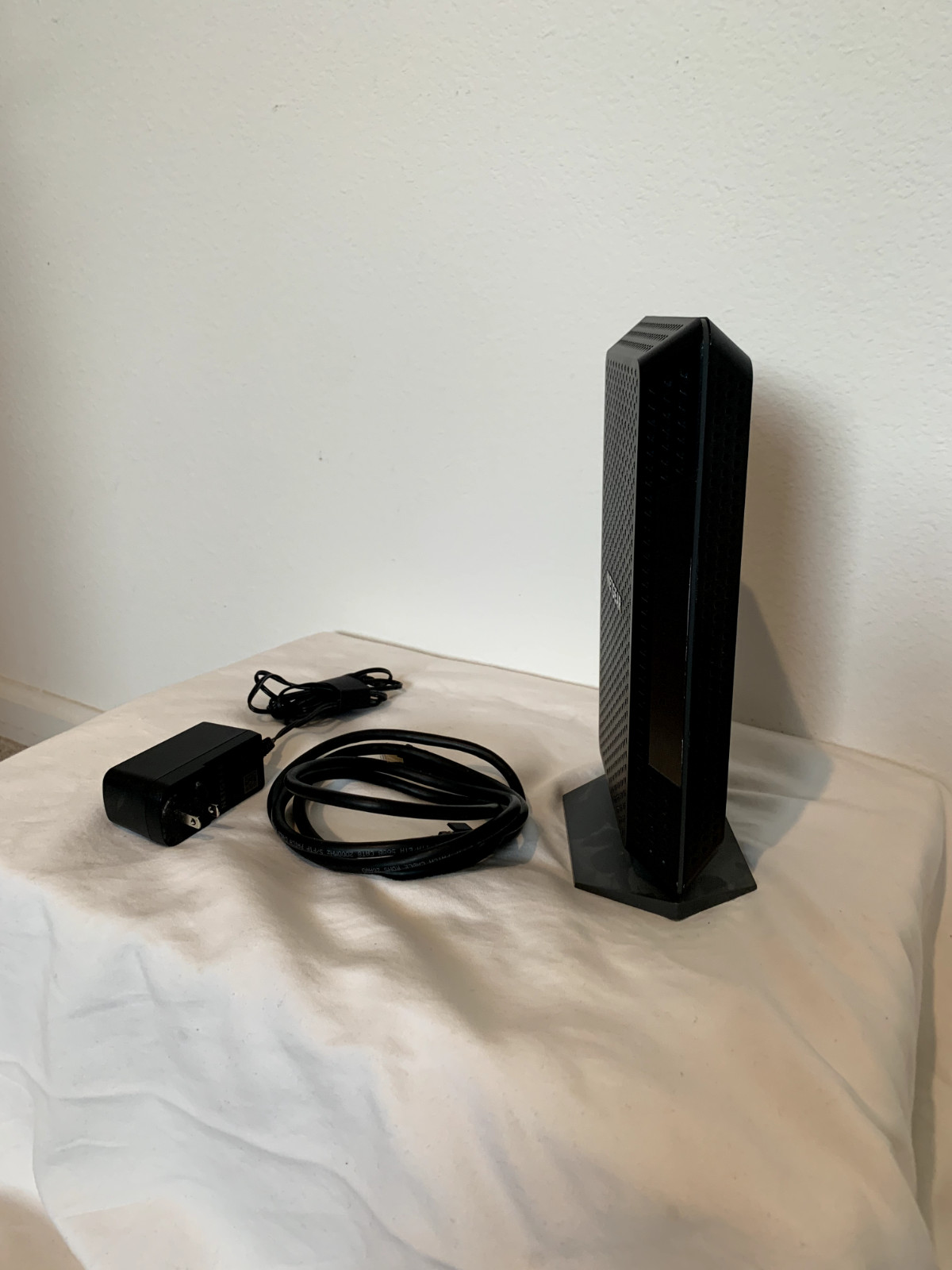  Nighthawk CM1200-100NAS 32 x 8 DOCSIS 3.1 Cable Modem Black