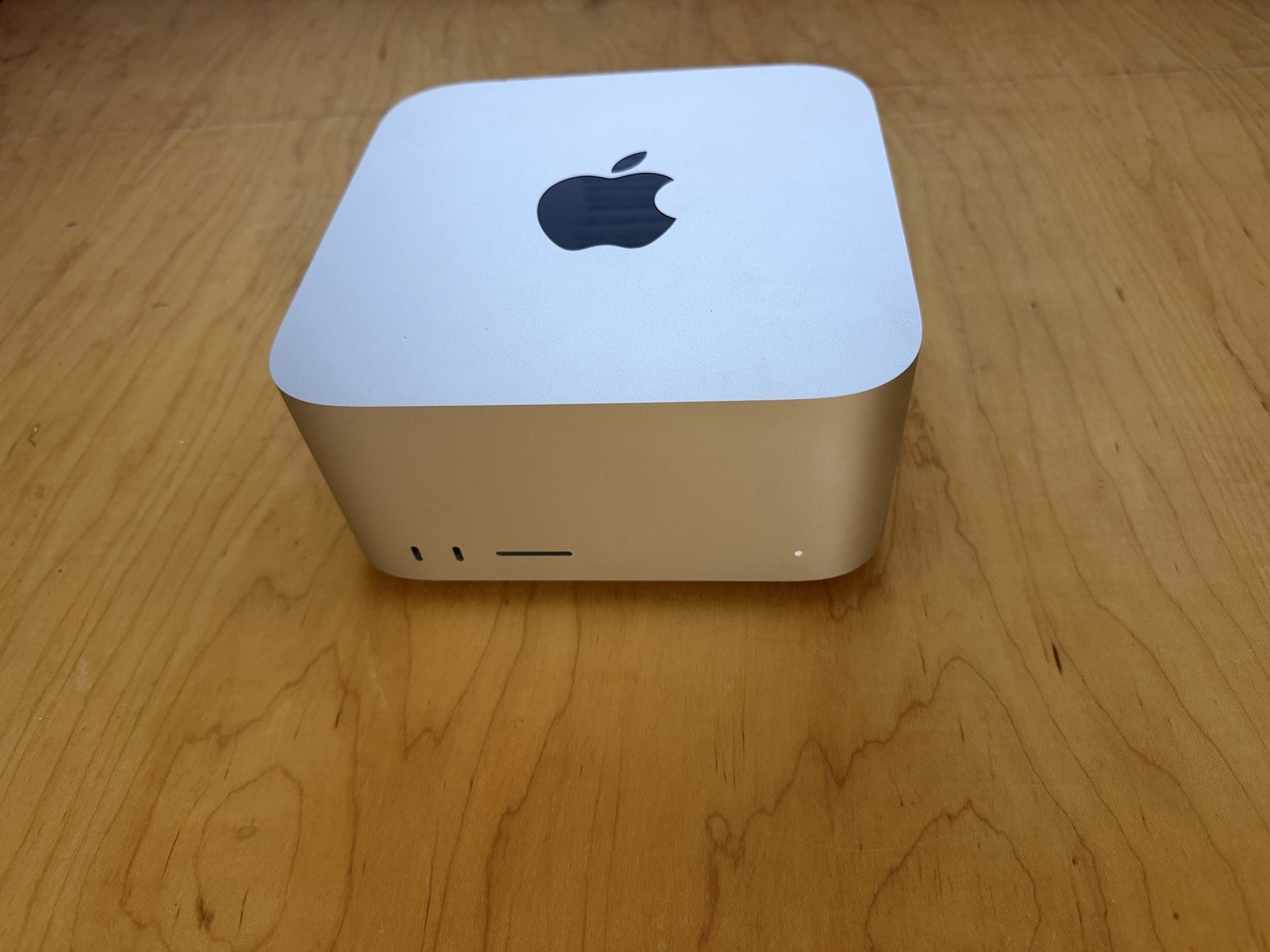 Mac Studio M4 Max 48gb RAM 512GB SSD