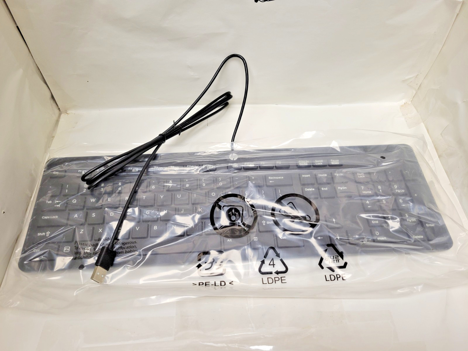 HP Desktop  Slim Wired  Keyboard - with 10 key  brand new never used