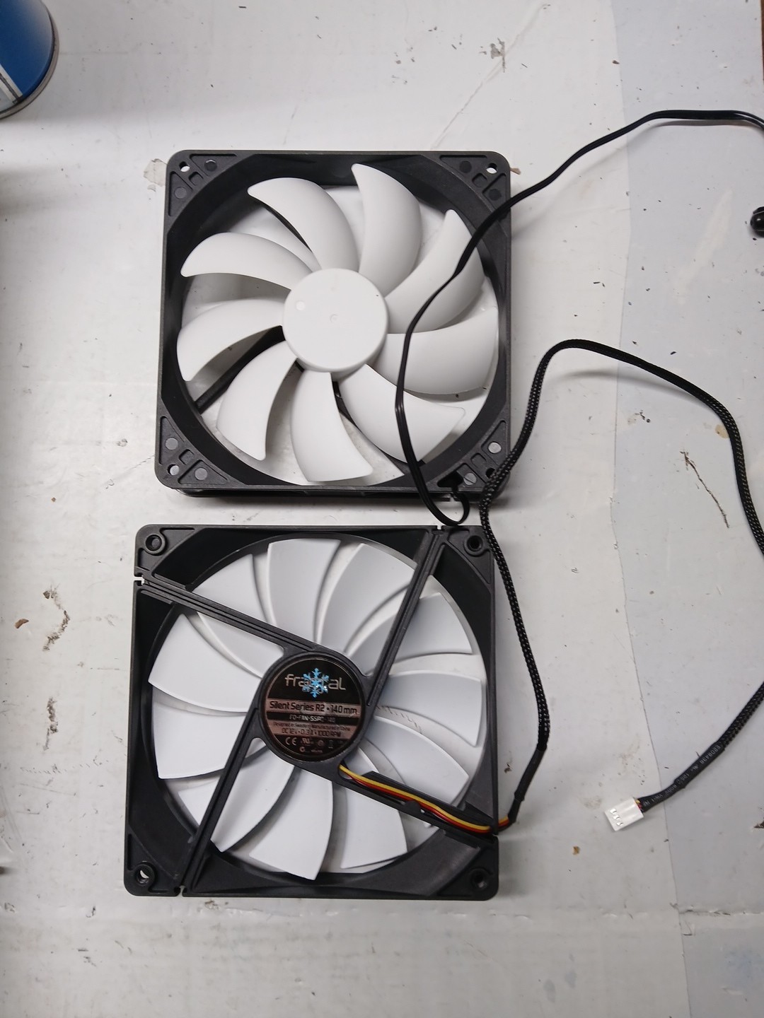 1Fractal Design Silent Series R2 140mm Cooling Fan FD-FAN-SSR2-140 & Offbrand 1