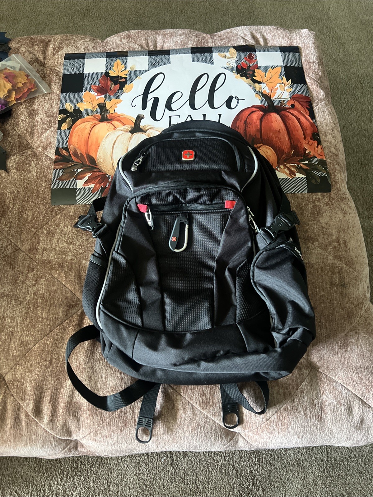 SwissGear 1900 ScanSmart Laptop Backpack SA6752 Fits 17” Laptop TSA Friendly