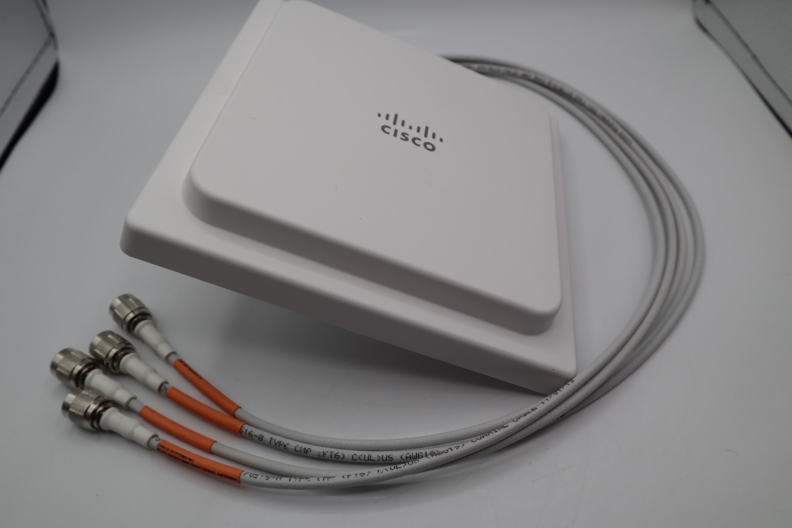 Cisco AIR-ANT2524V4C-R Dual-Band Ceiling Mount Omni-Directional Antenna 4-Port