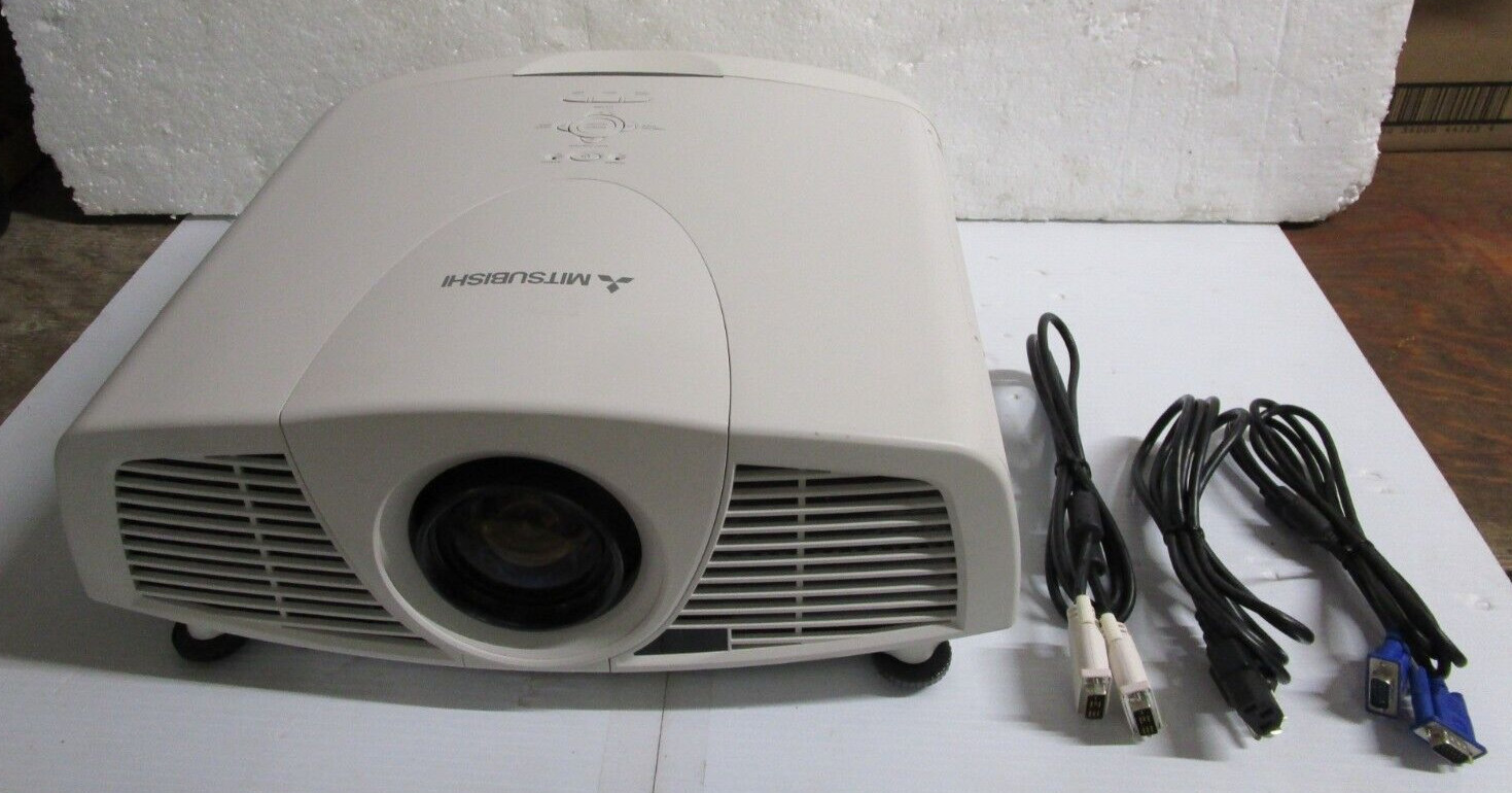 Mitsubishi WD3300U | HD WS PROJECTOR AC 100-240V NO LAMP VGA DVI