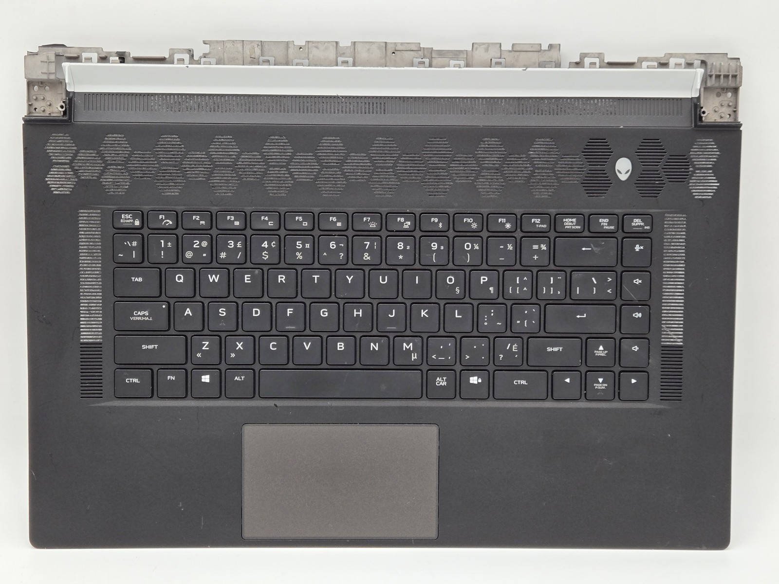 DELL Alienware x17 R1 R2 Laptop Palmrest US/EN Keyboard w/ touchpad YHR3X