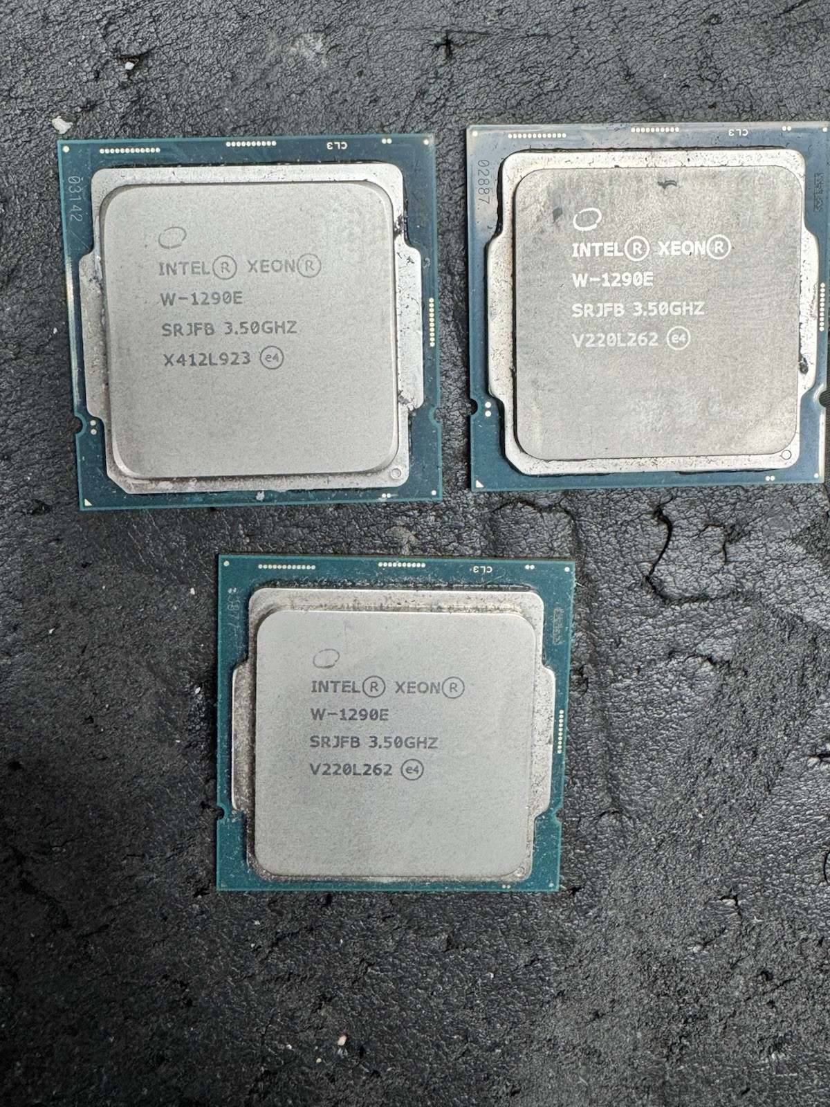 Intel Xeon W-1290E SRJFB 10C 3.5GHz 20MB 95W LGA1200 W480 chips 3pcs