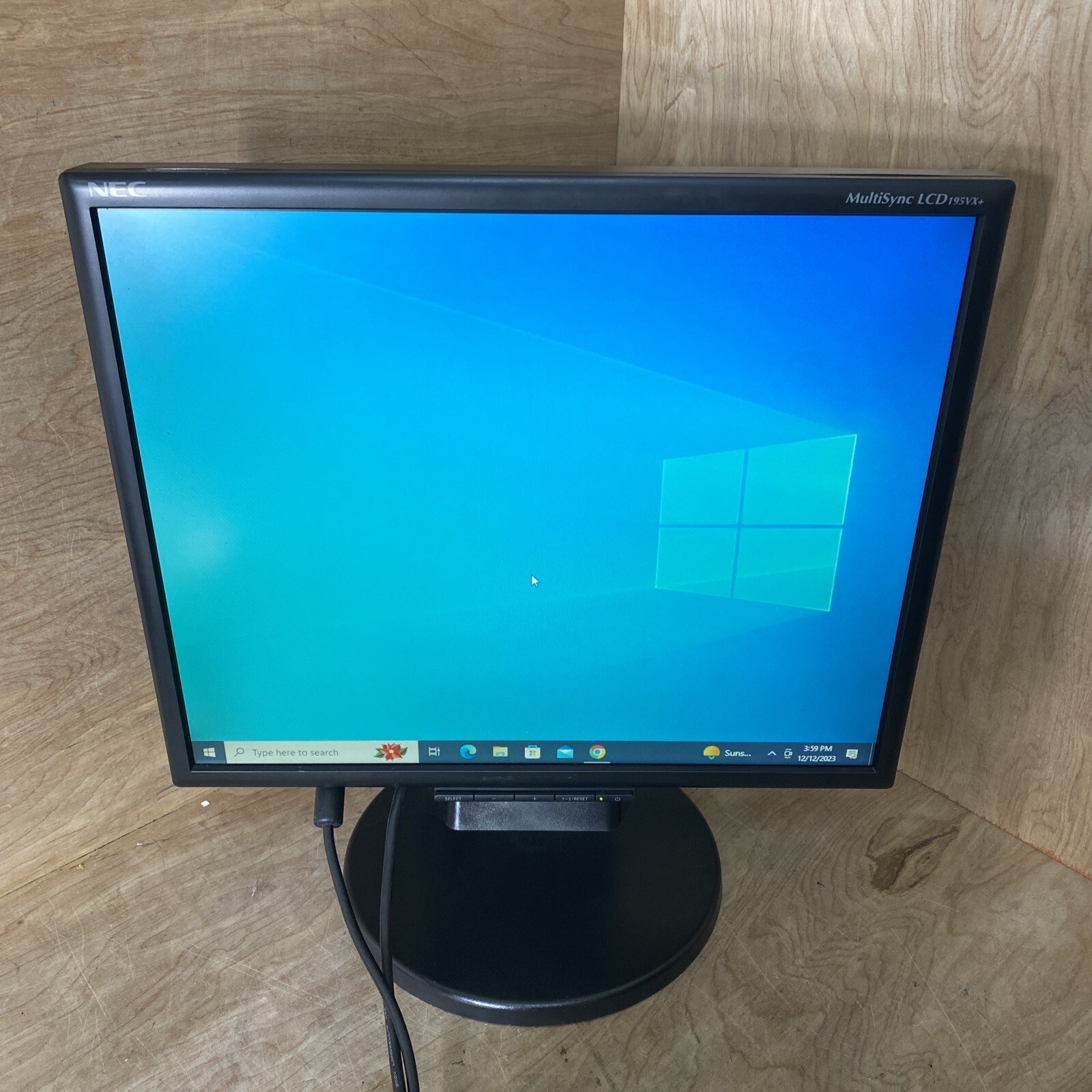 NEC LCD Monitor MultiSync LCD195VX+/READ
