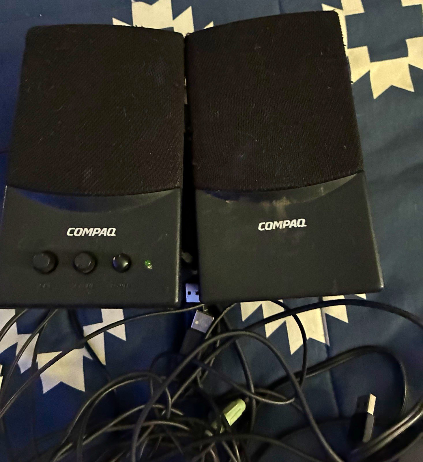 Compaq Presario FLC 2.0 USB Powered Wired Computer Speakers Black 5069-6274