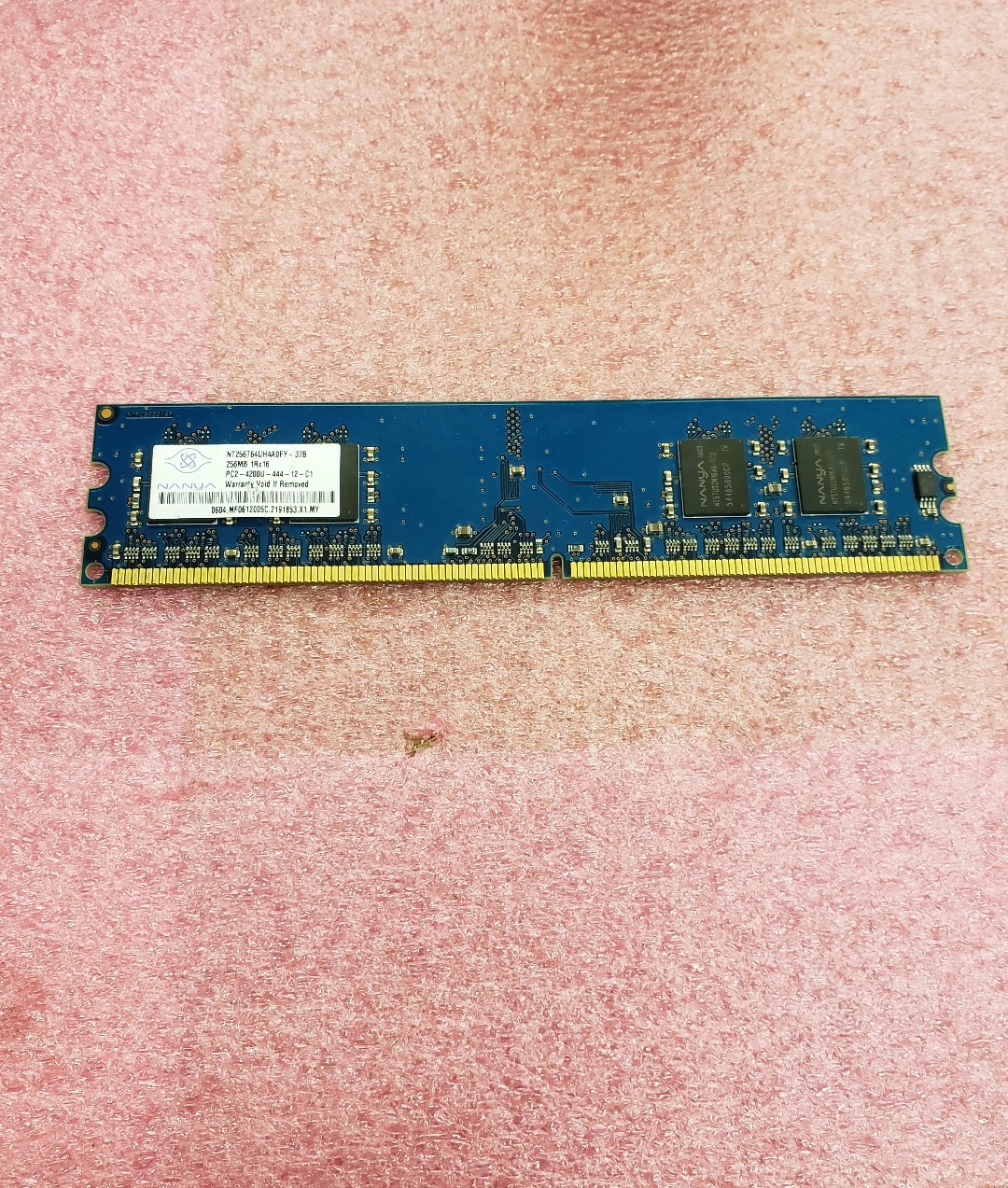 NT256T64UH4A0FY-37B Nanya 256MB Module DDR2 PC4200 CL=4 DDR533 1.8V 7a