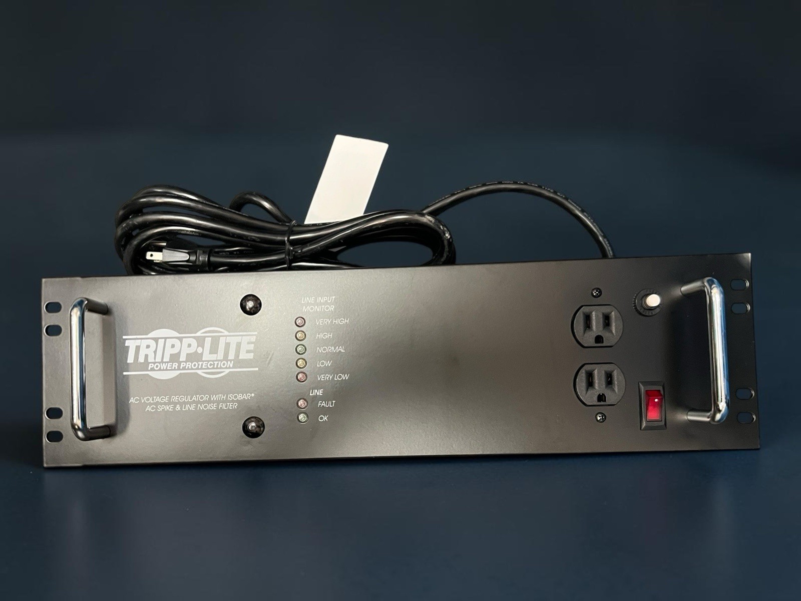 NEW Tripp Lite LCR2400 2400W 20A Rackmount Line Conditioner AVR Surge Protector