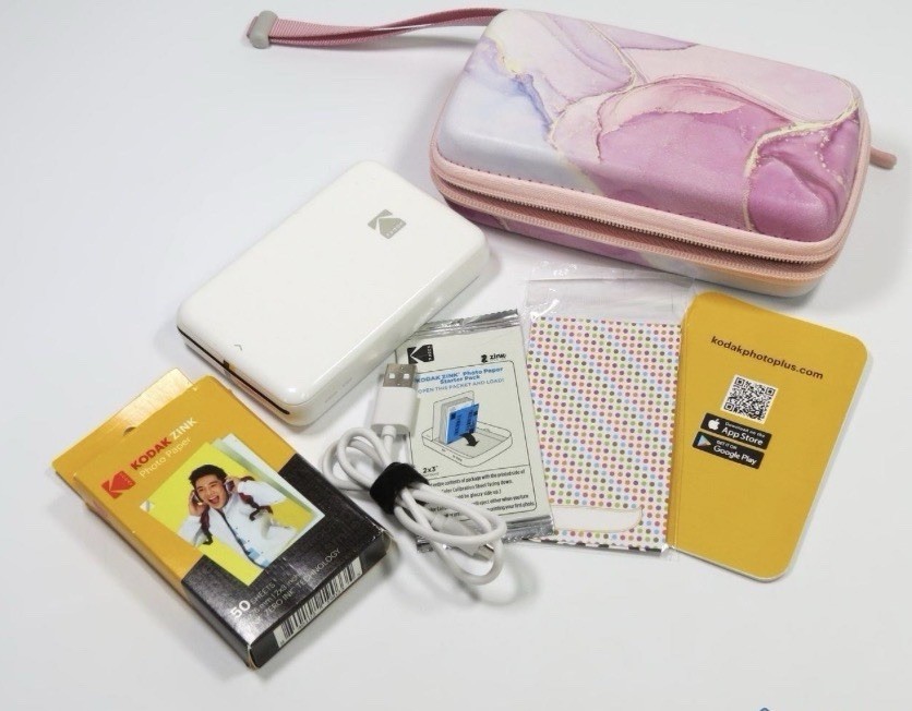 Kodak STEP Instant Mobile Photo Printer Mo. RODMP20 w/ SEALED Photo Paper & Case
