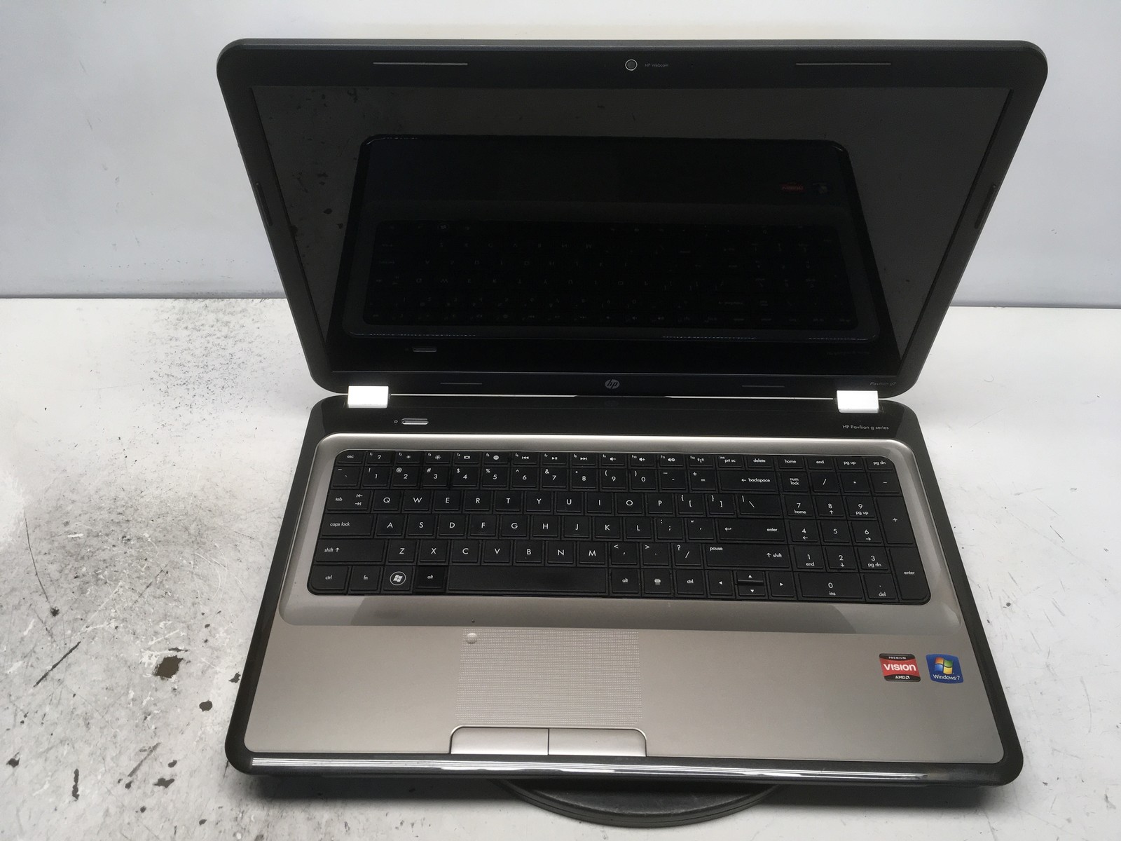 HP Pavilion G7-1167DX AMD Phenom II P960 1800MHz 2 GB NO HDD No Batt